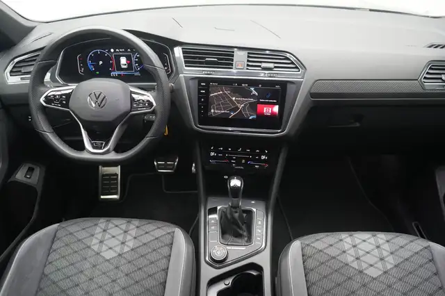 Volkswagen Tiguan view 13