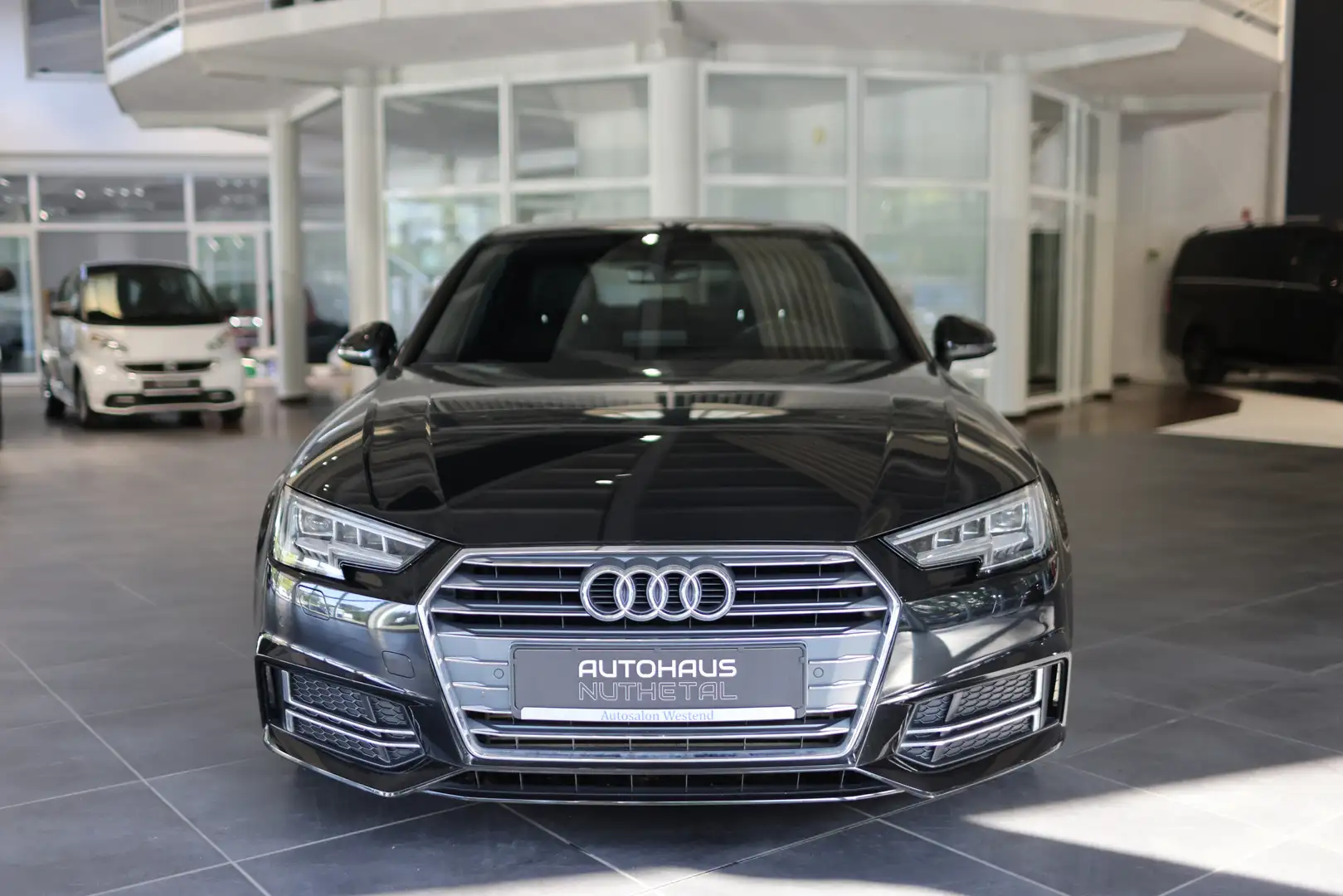 Audi A4 LIMOUSINE 2,0 TFSI ULTRA SPORT S-LINE MATRIX Negro - 2
