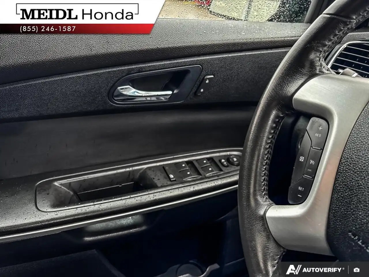 GMC Acadia снимка GMC Acadia