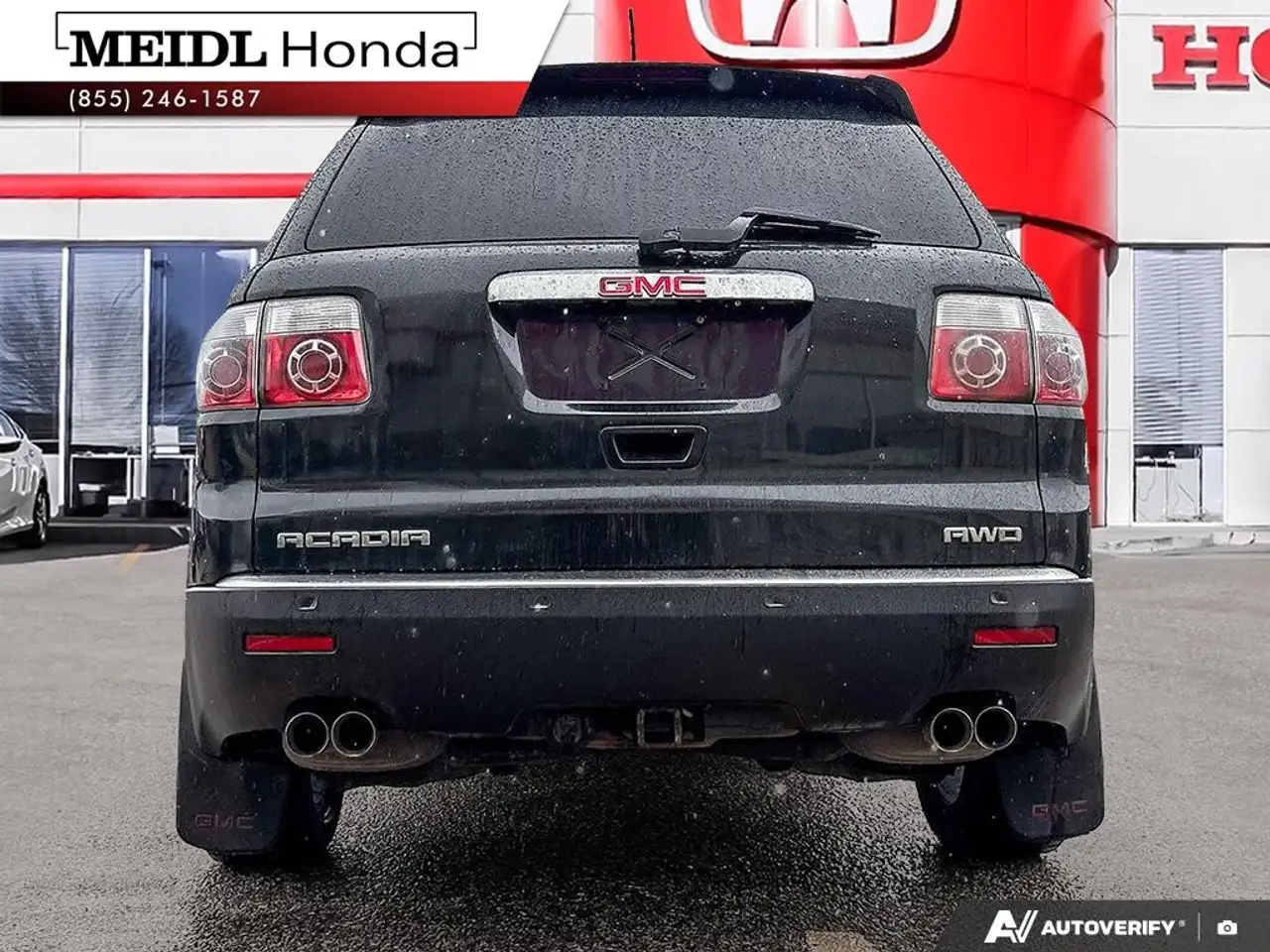 GMC Acadia снимка GMC Acadia