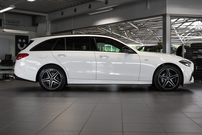 Mercedes-Benz C 300 T e ,  AMG BURM NIGHT PREMIUM MEMO 360 PDC — photo 2