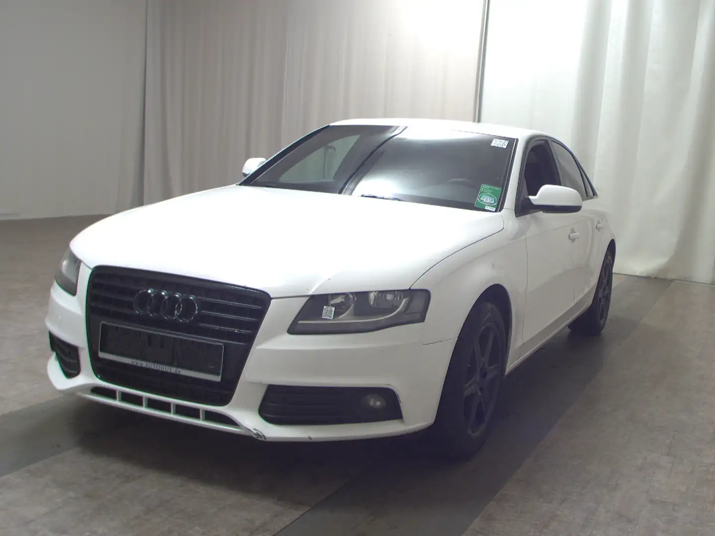 Audi A4 2.0 TDI Attraction Sound Klima Weiß - 2