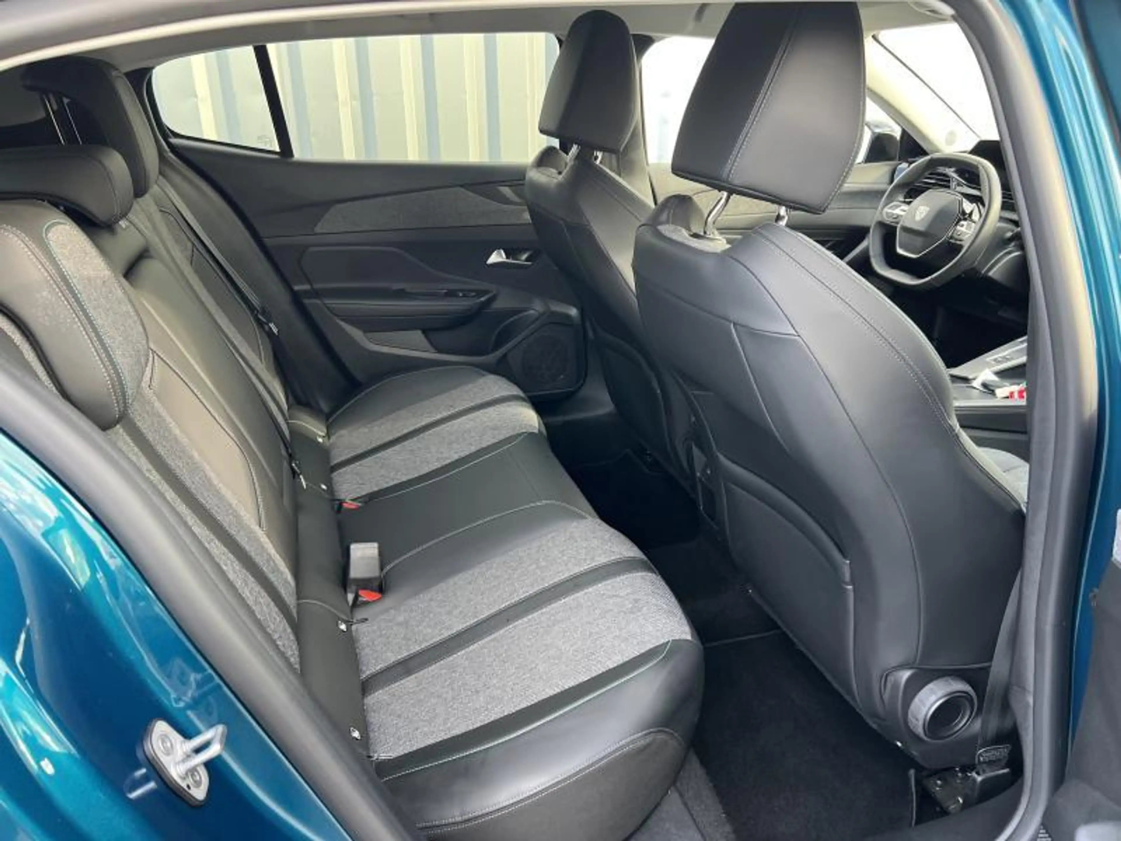Peugeot 408 ALLURE*Caméra-Apple CarPlay AndroidAuto - GPS,.. — photo 11