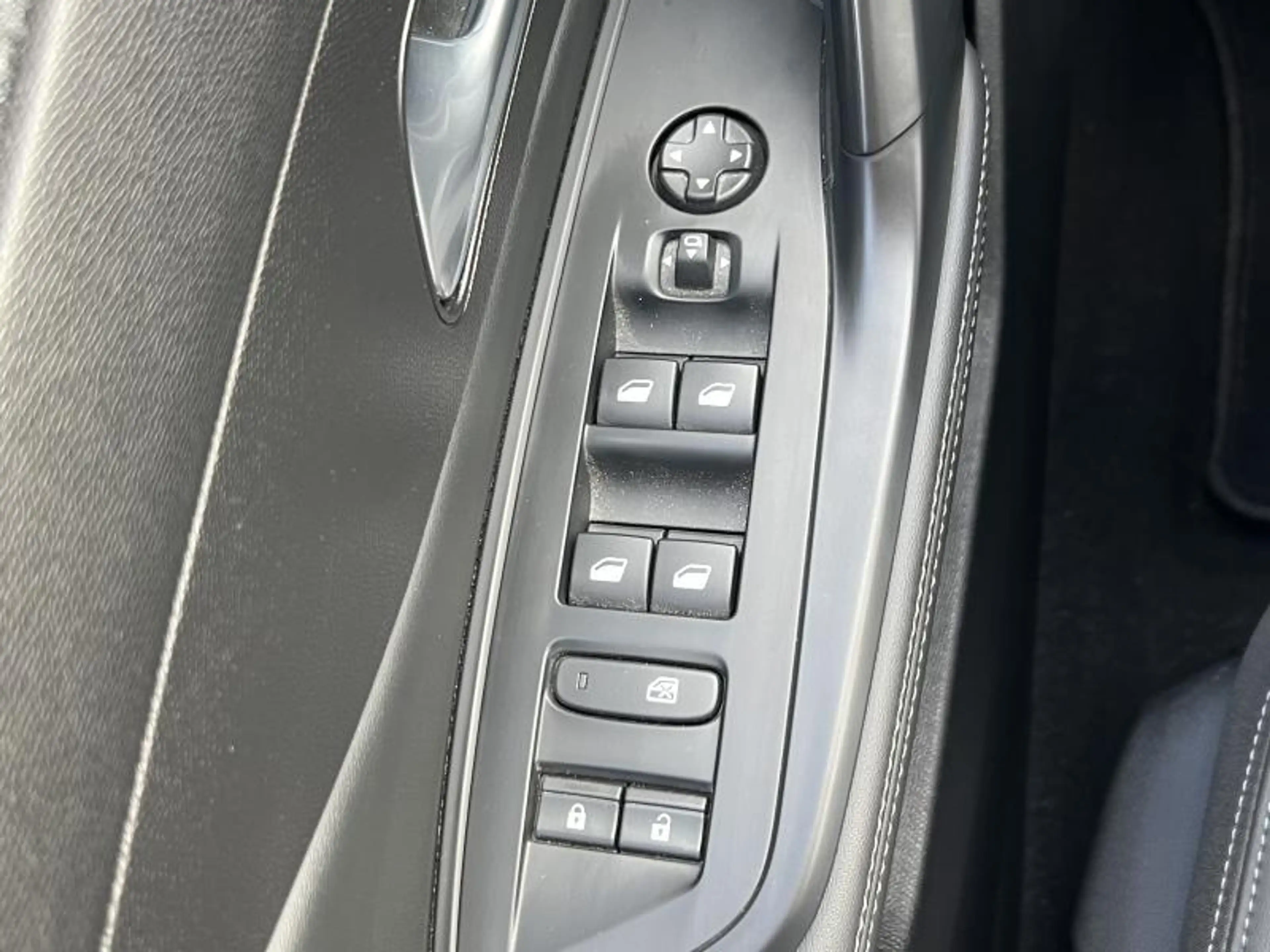 Peugeot 408 ALLURE*Caméra-Apple CarPlay AndroidAuto - GPS,.. — photo 14