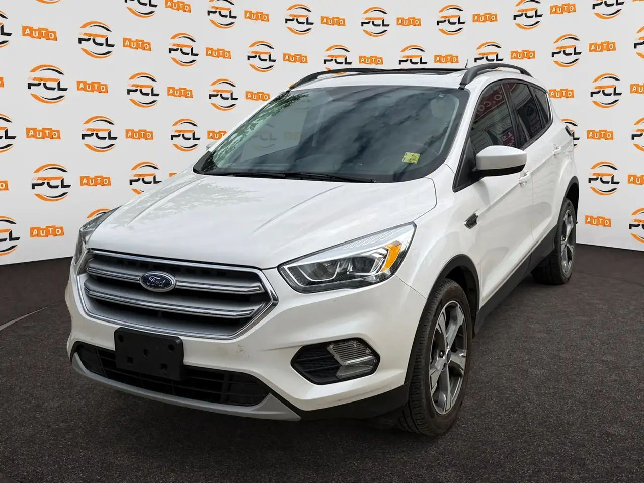 Ford Escape снимка Ford Escape