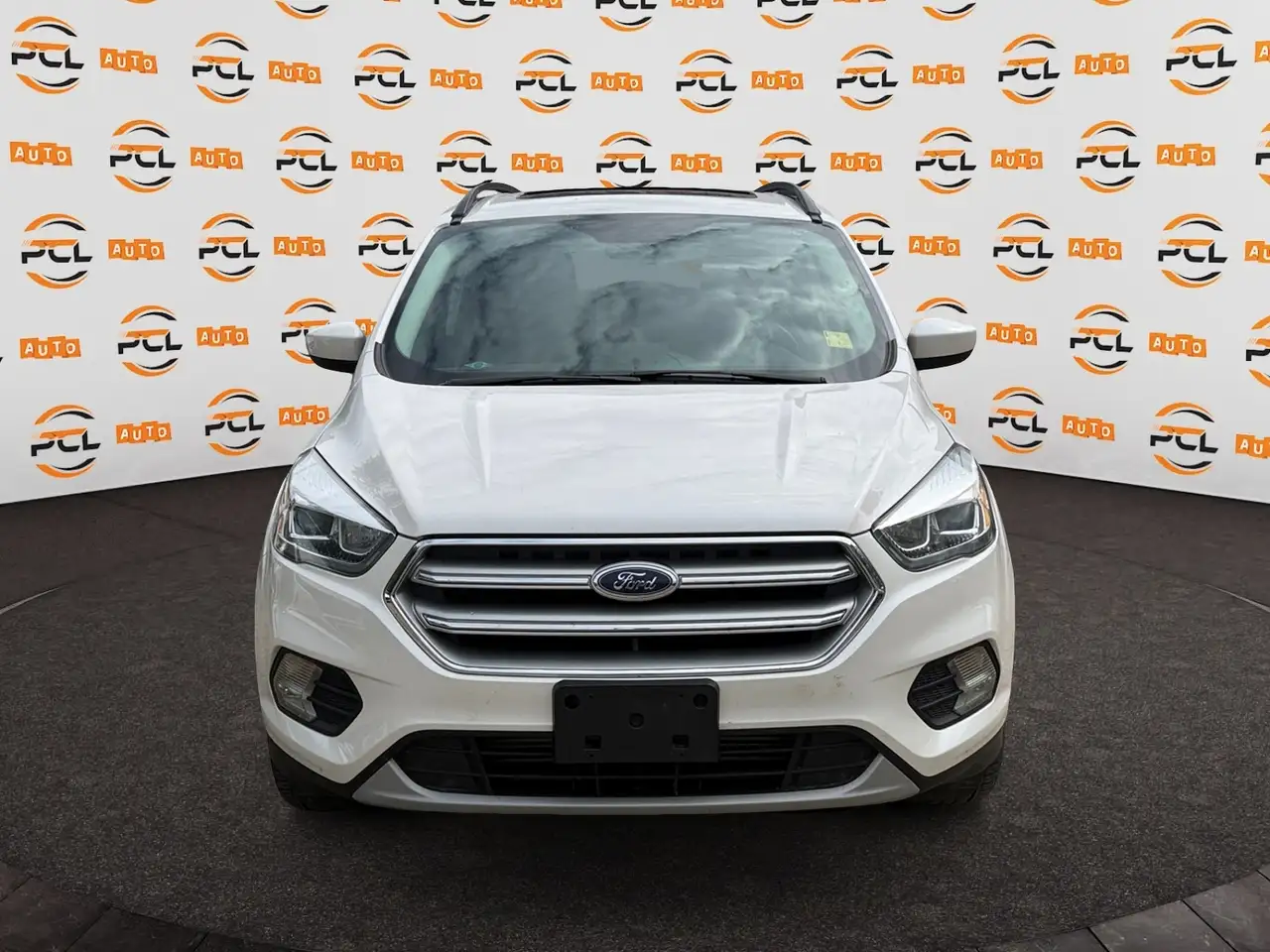 Ford Escape снимка Ford Escape