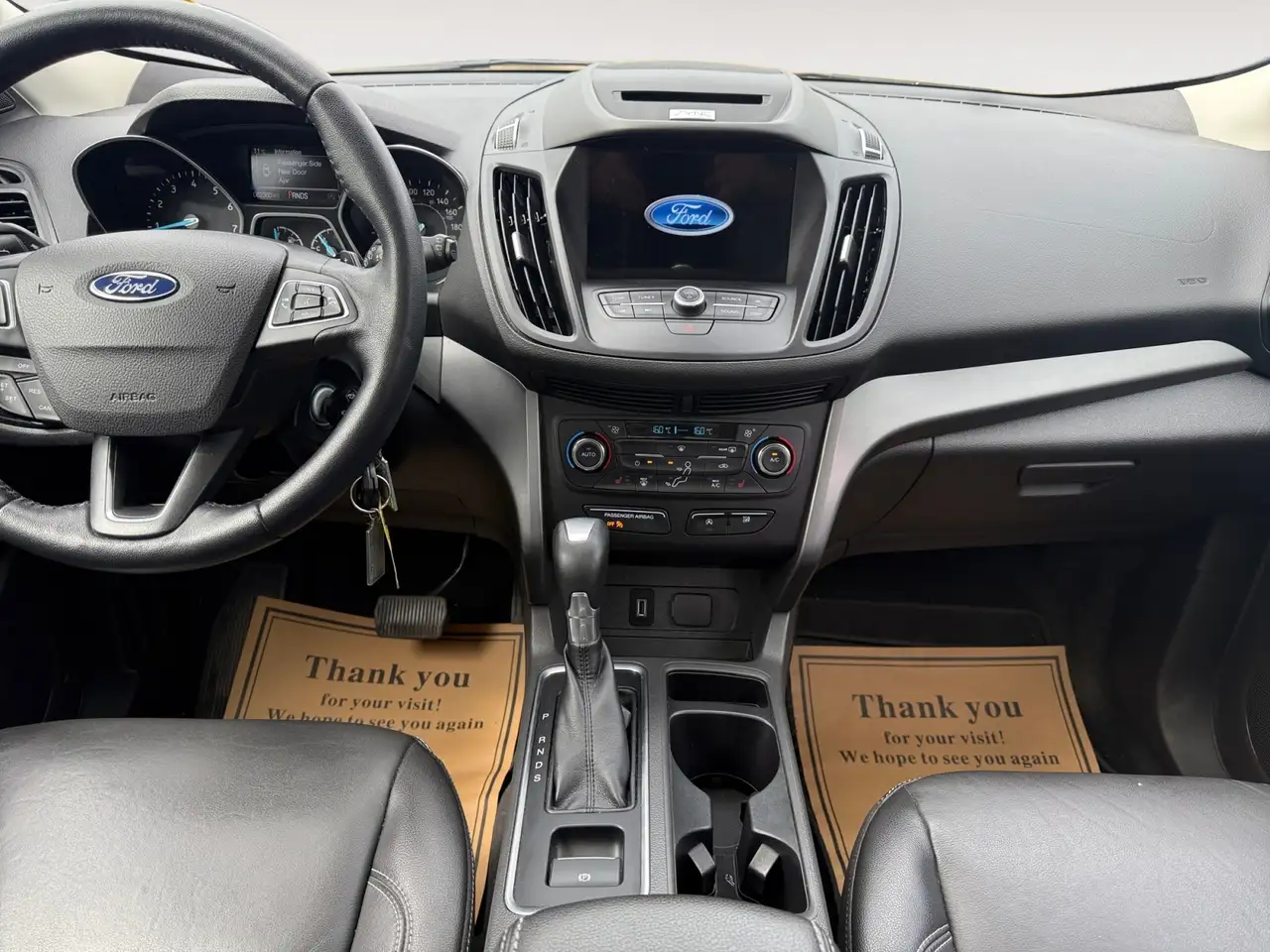 Ford Escape снимка Ford Escape