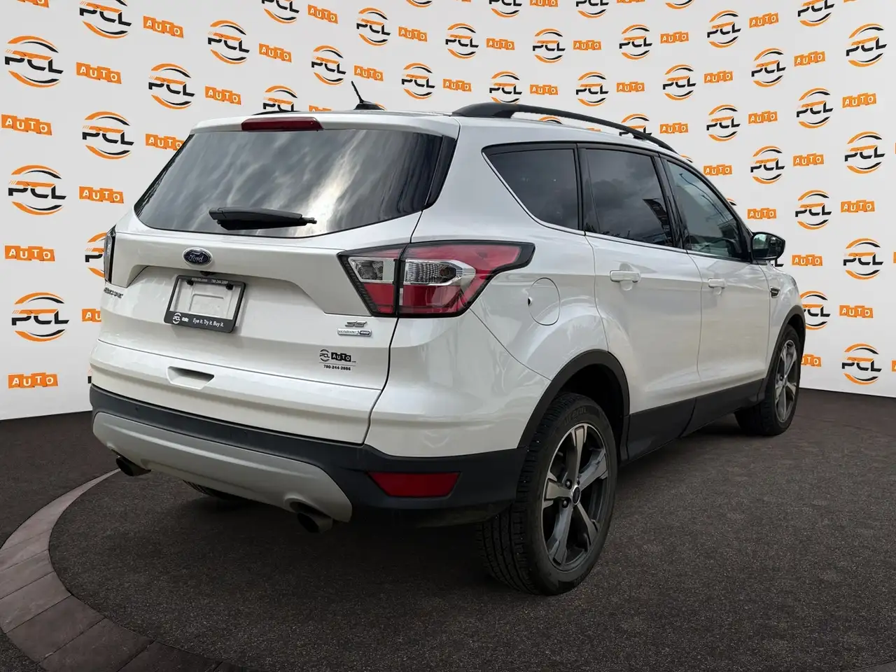Ford Escape снимка Ford Escape