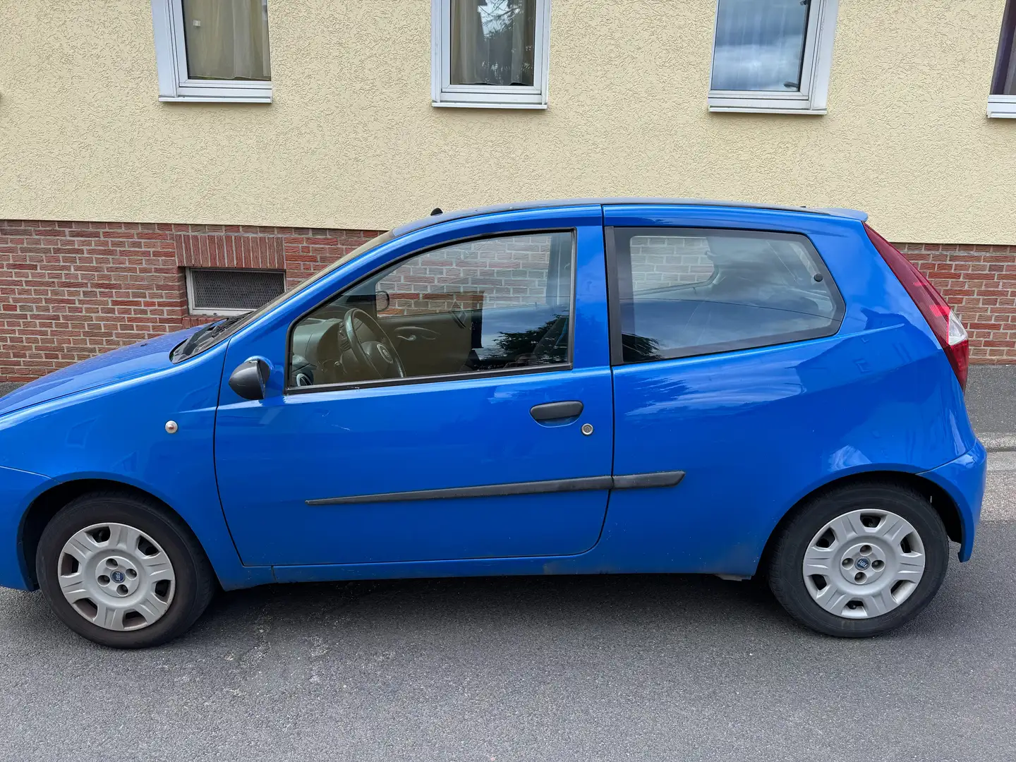 Fiat Punto Punto 1.2 8V Blau - 1