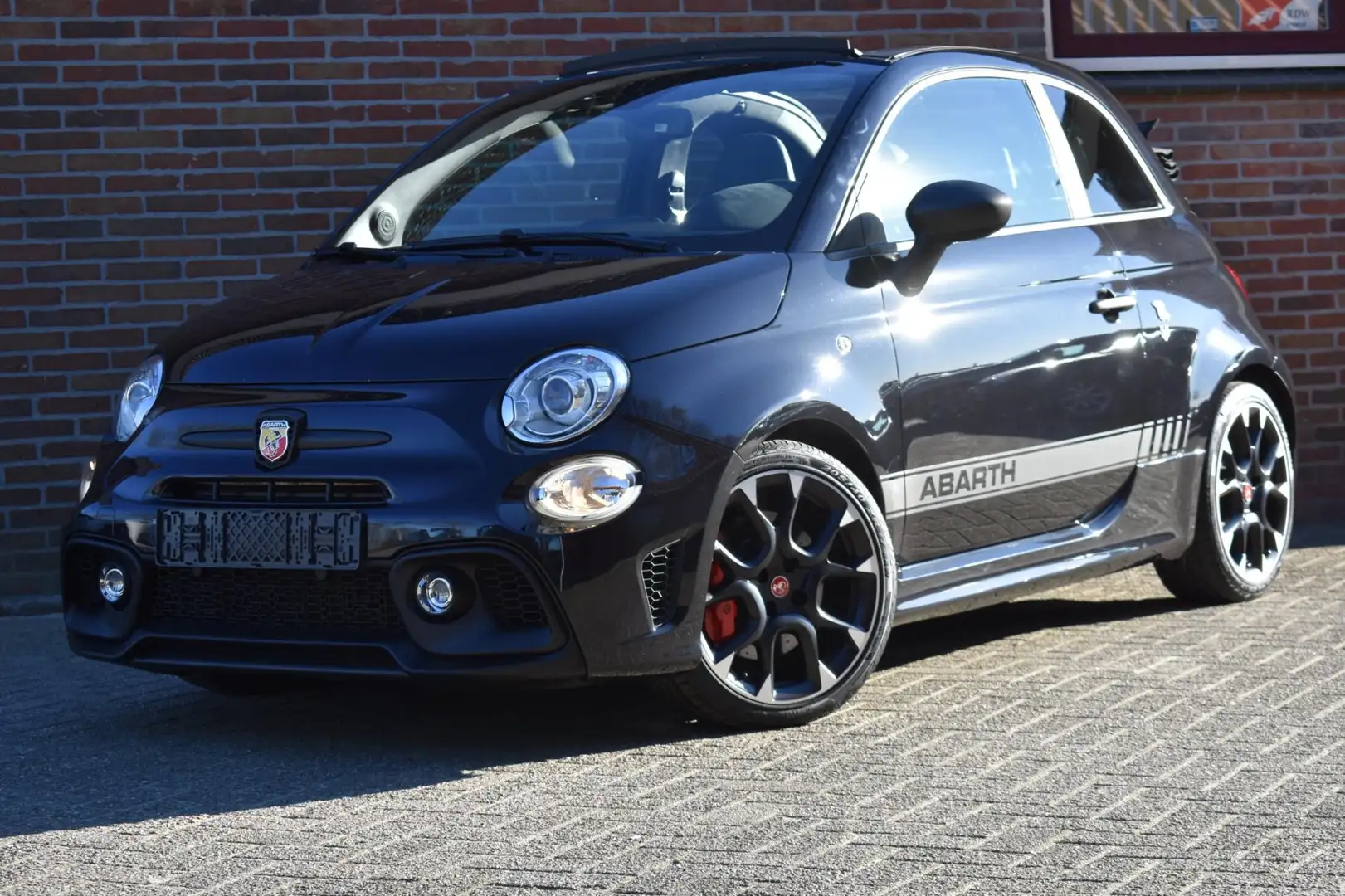 Abarth 500C 1.4 T-Jet Abarth Competizione '19 Navi Clima Cruis Negro - 1
