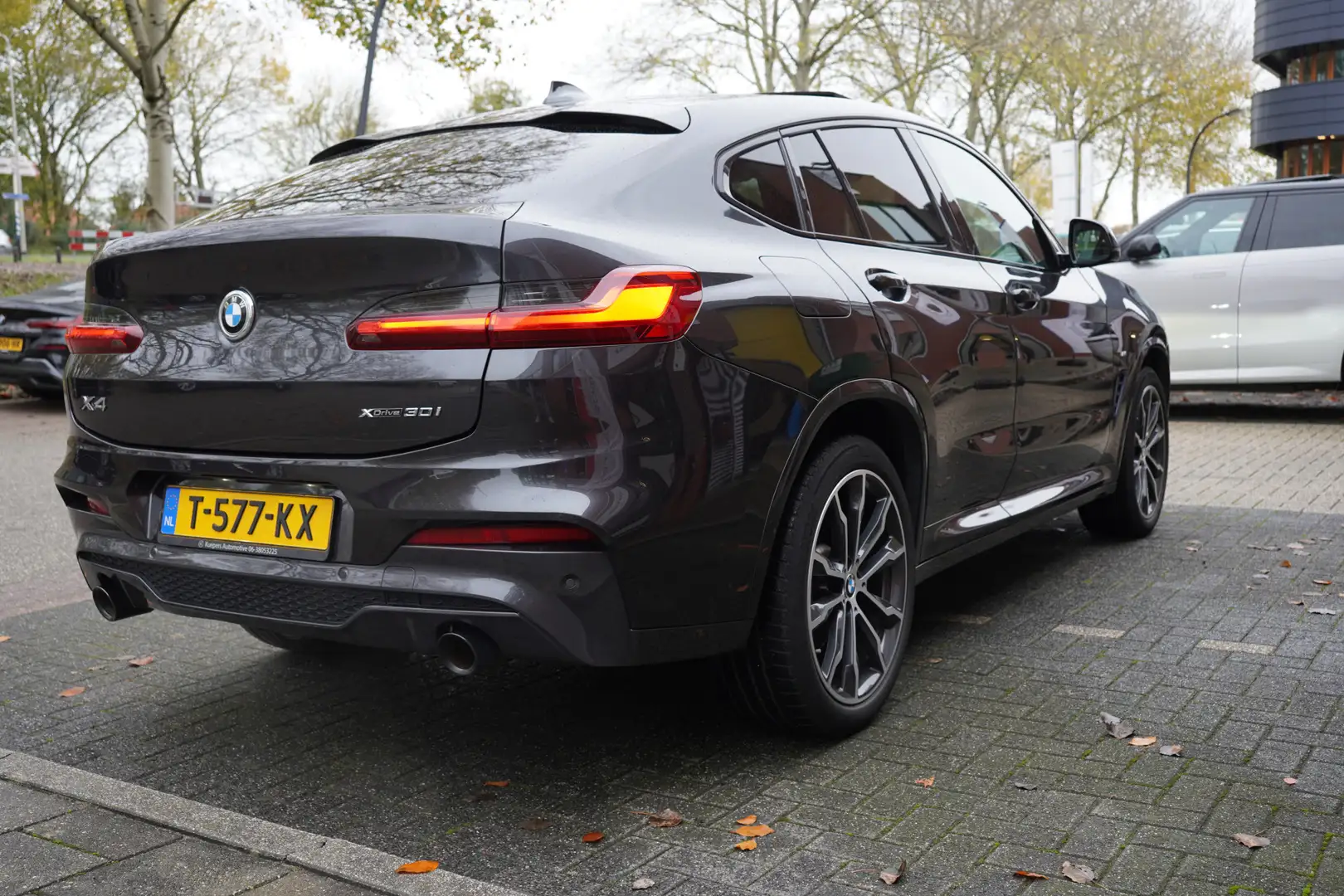 BMW X4 xDrive30i High Executive / M Sport / Panoramadak / Gris - 2
