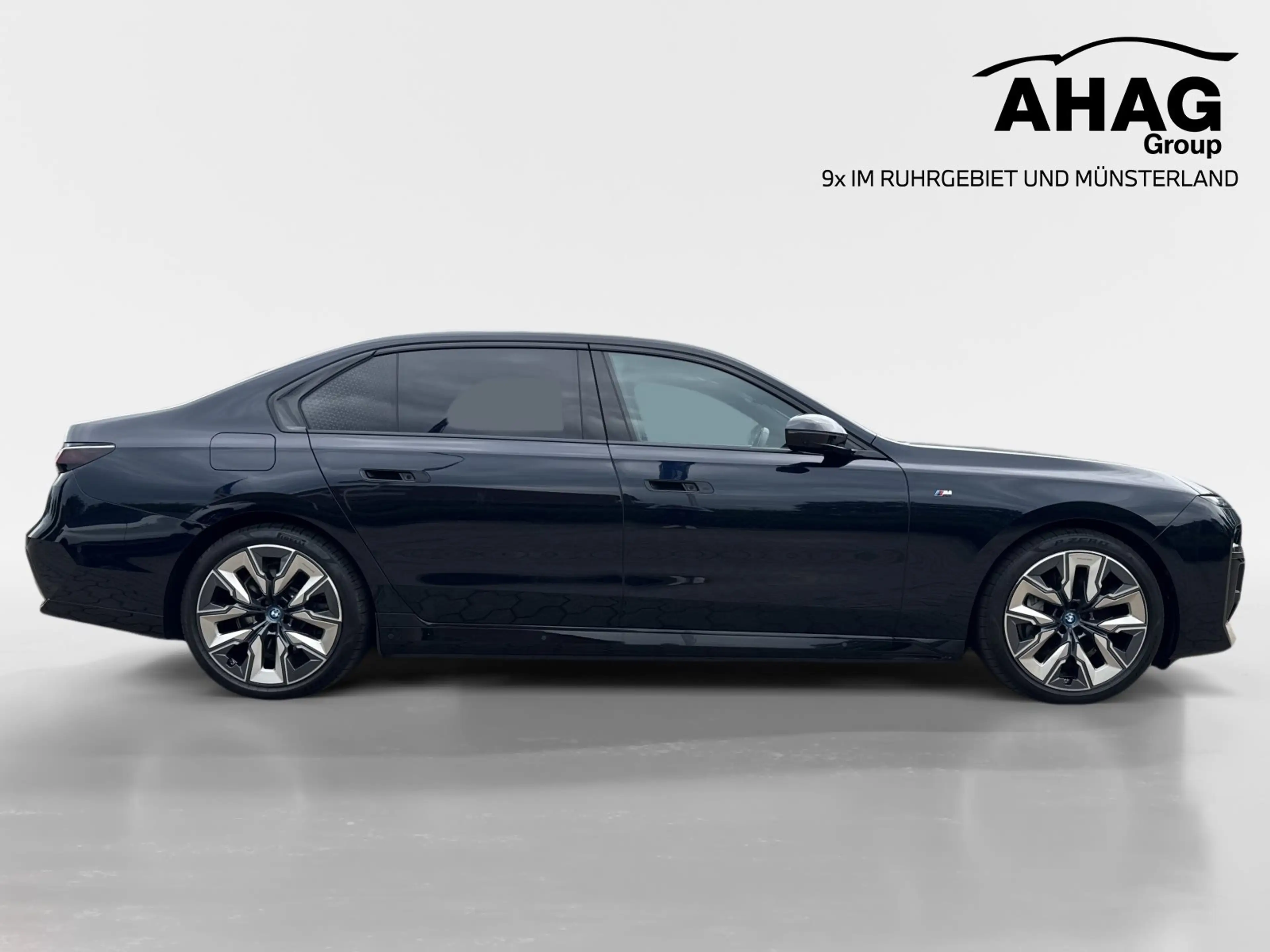 BMW i7 xDrive60 Limousine — photo 3