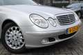 Mercedes-Benz E 240 E-KLASSE AUTOMAAT / UNIEKE YOUNGTIMER!! / MAANDAG Grijs - thumbnail 25