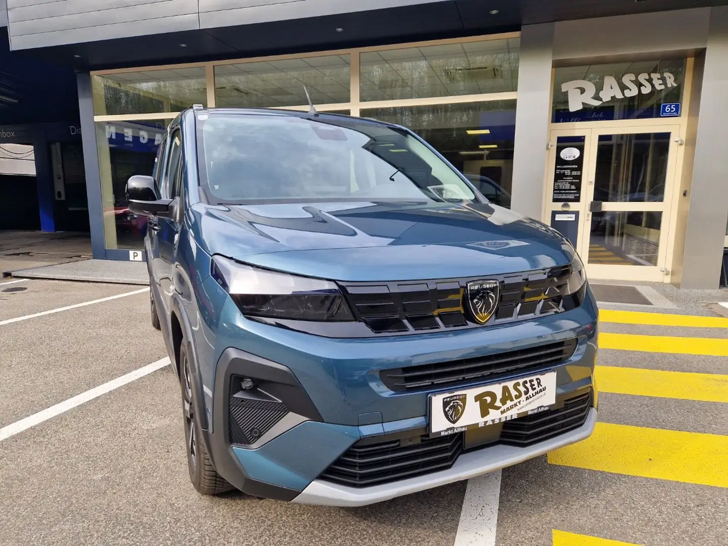 Peugeot Rifter GT L2 1,5 BHDI 130 EAT8 7-Sitzer Blau - 2
