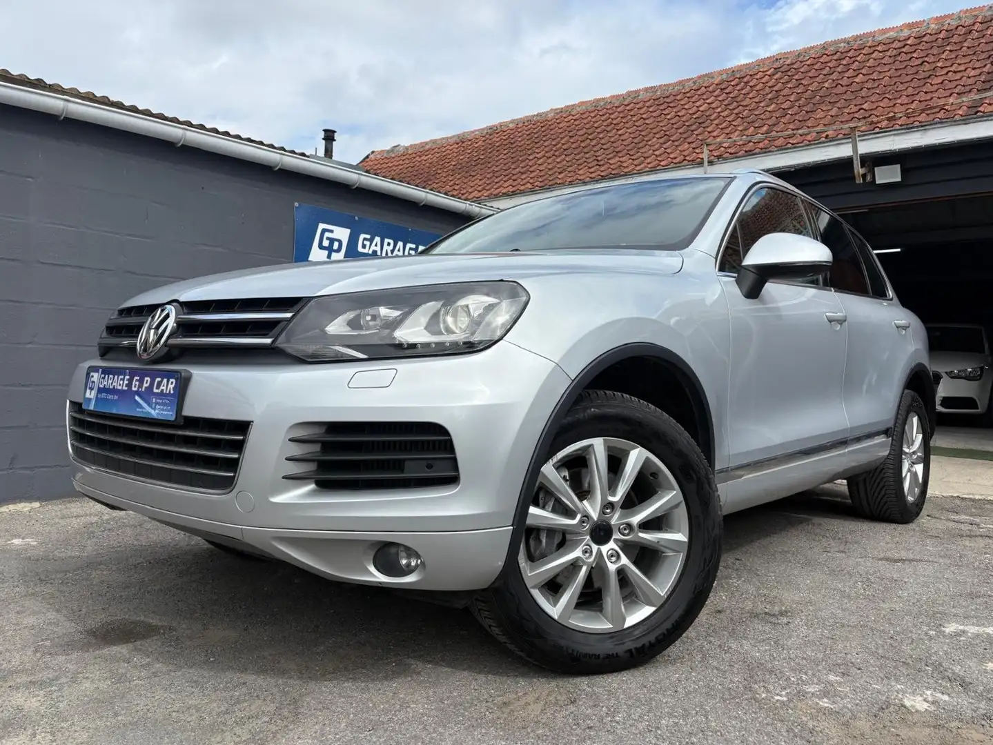 Volkswagen Touareg 3.0 CR TDi V6 BM Tech.DPF Tiptronic Gris - 1