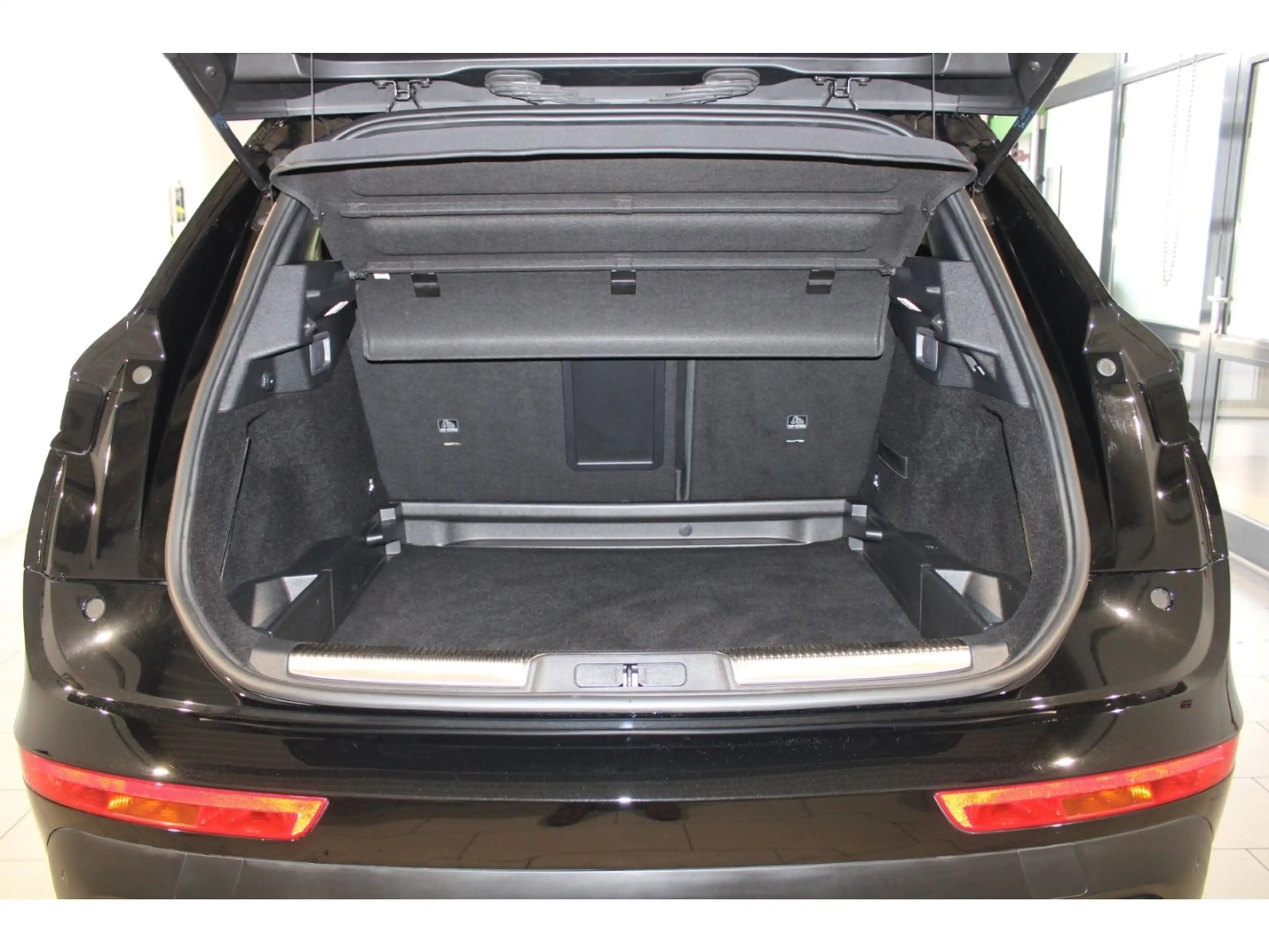 DS Automobiles DS 7 Crossback DS7 DS Performance Line + AHK-klappbar Navi Digi — photo 5