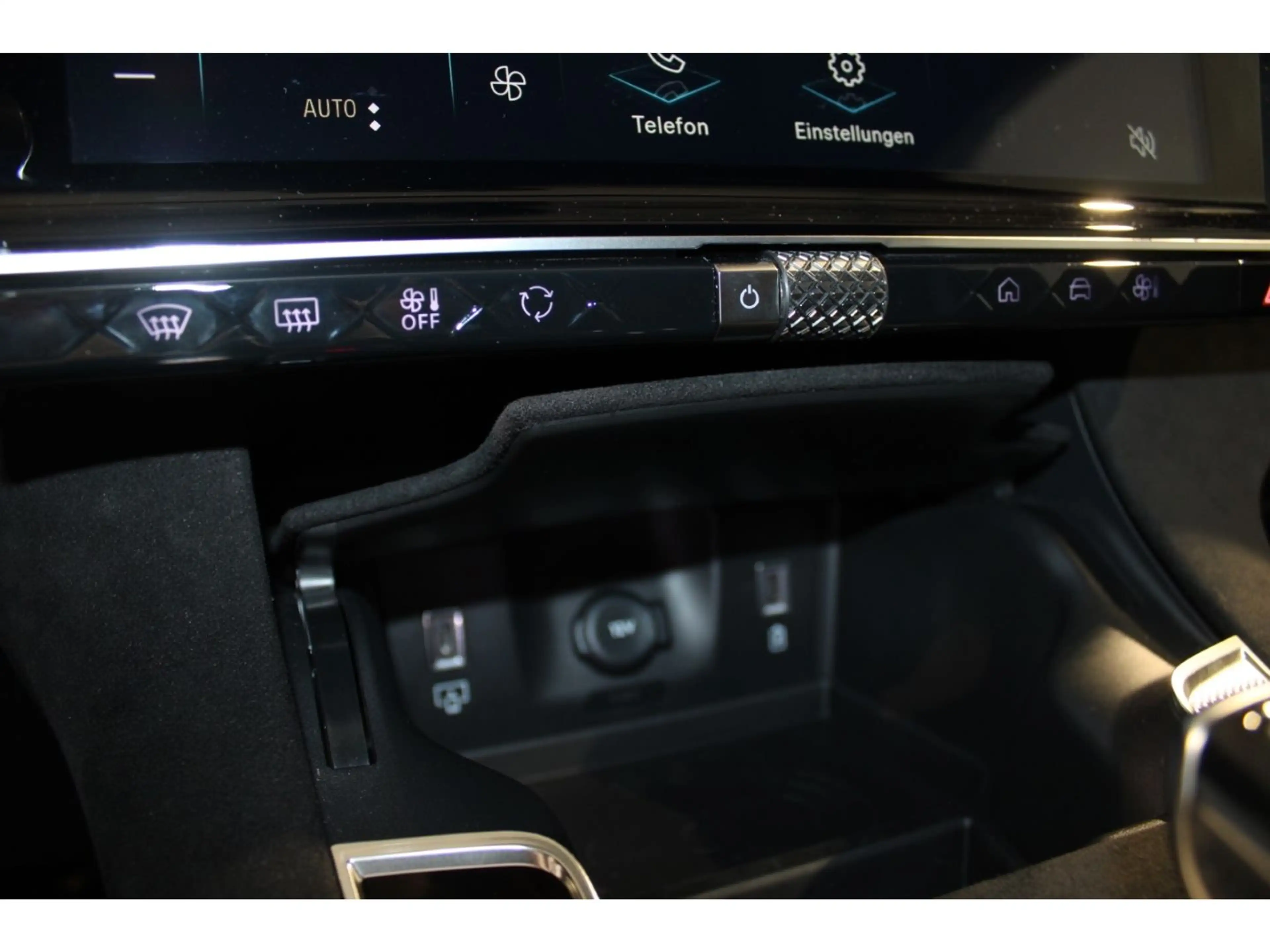 DS Automobiles DS 7 Crossback DS7 DS Performance Line + AHK-klappbar Navi Digi — photo 9