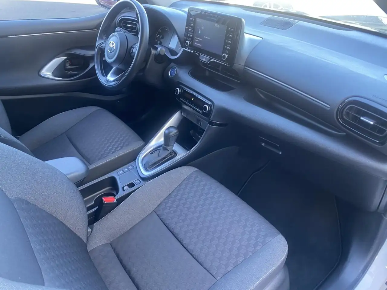 Toyota Yaris Yaris — photo 10