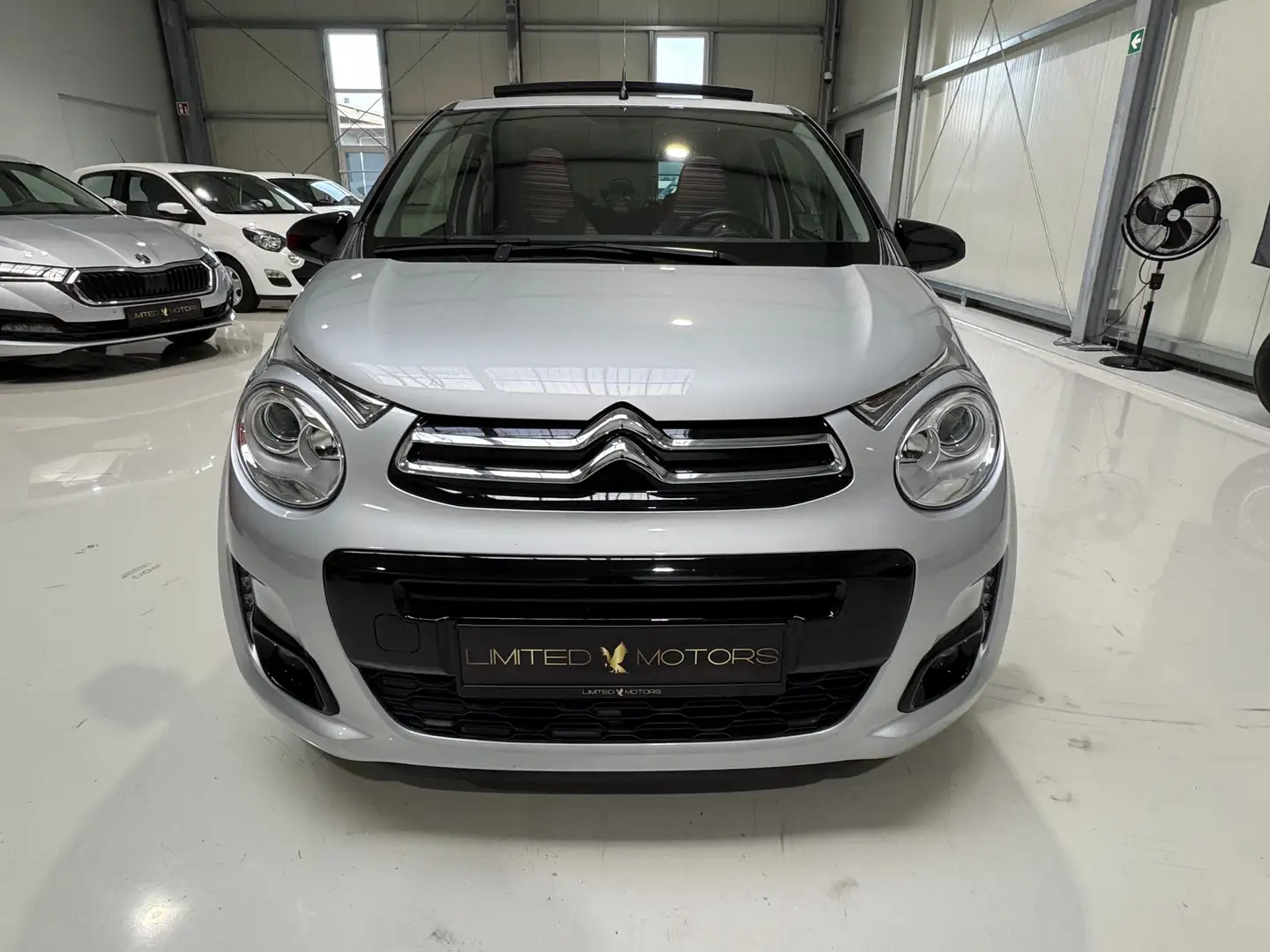 Citroen C1 Kamera SHZ Klima BT Faltdach Tempomat Garantie Silber - 2