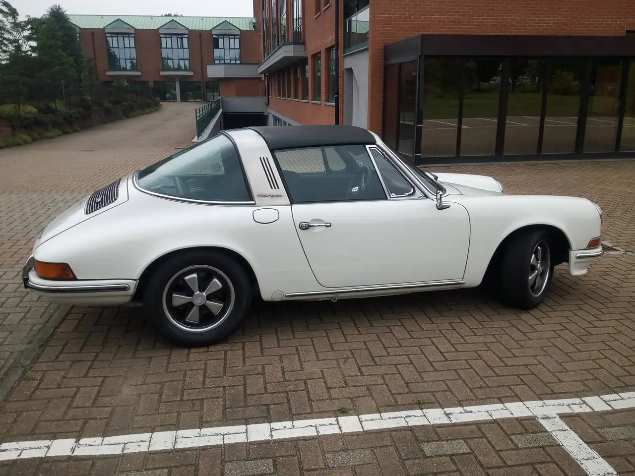 Porsche 911 2.4 targa, foto 2