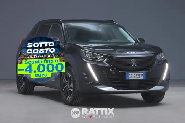 Peugeot e-2008 motore elettrico 100kW Allure