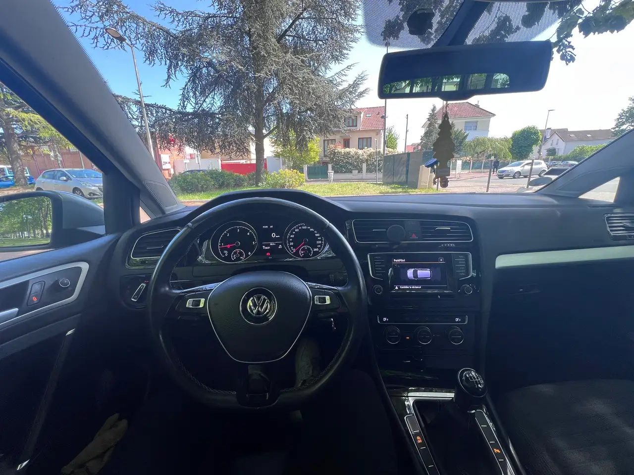Volkswagen Golf Standard Model — photo 12