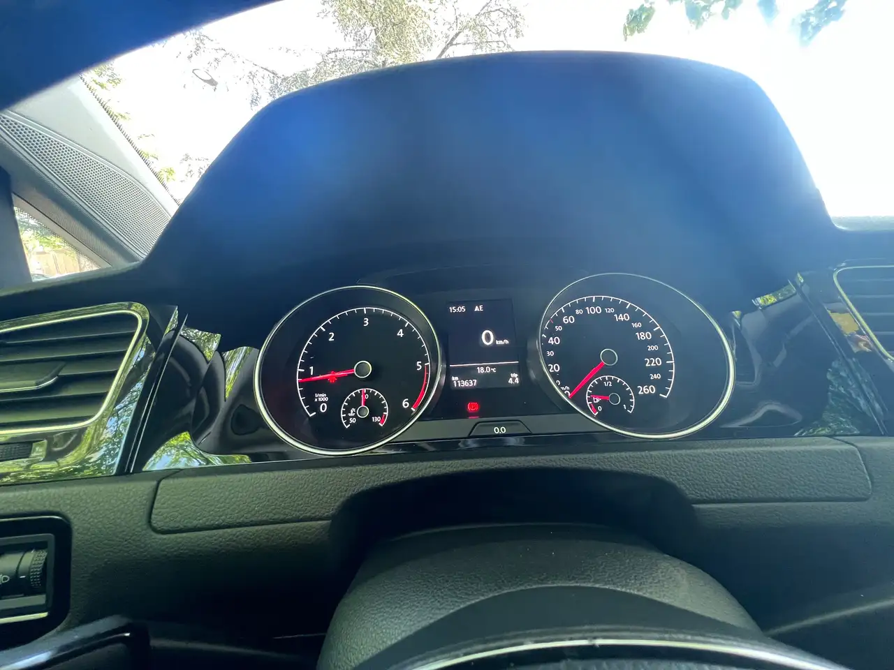 Volkswagen Golf Standard Model — photo 13
