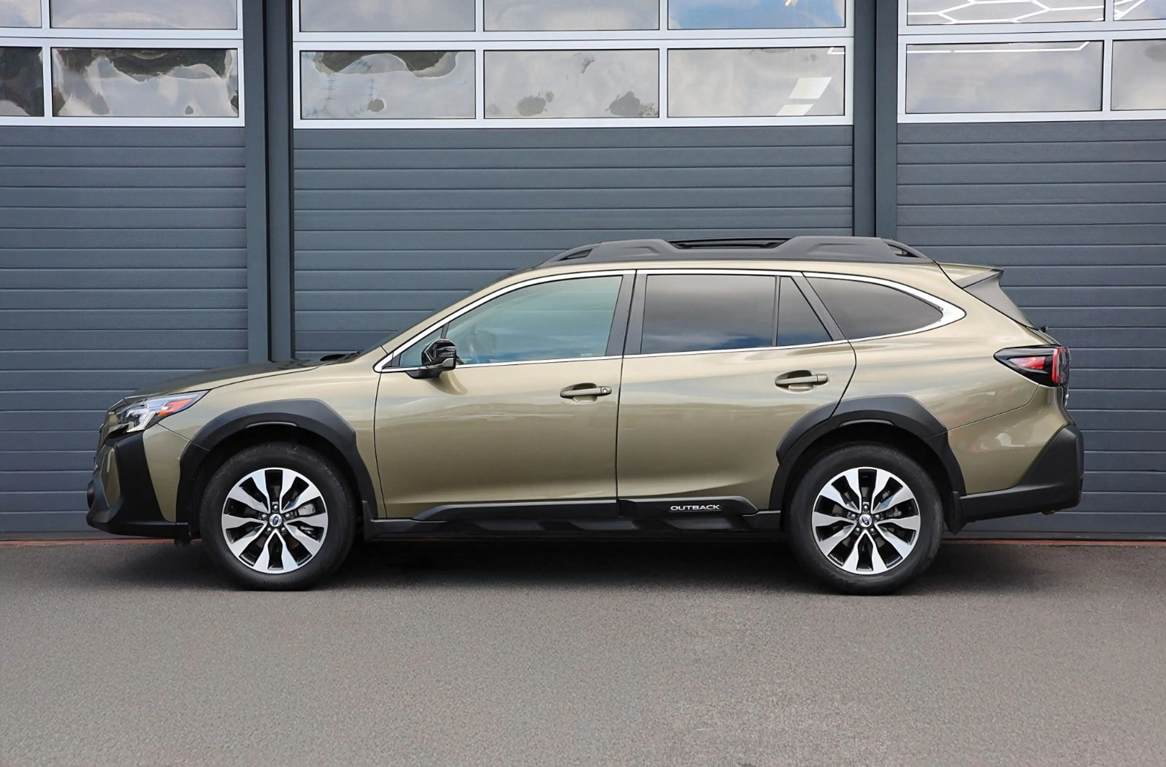 Subaru OUTBACK 2.4i AWD Limited XT/ACC/H&K/4xSHZ/KAMERA — photo 5