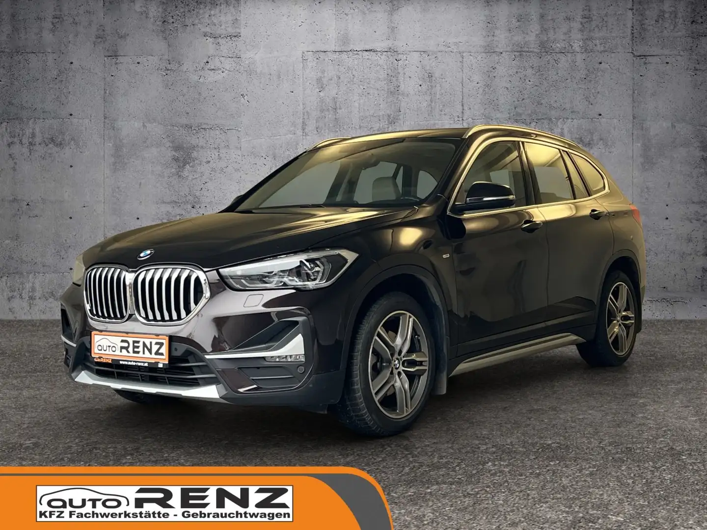 BMW X1 xDrive 18 d xLine Braun - 1