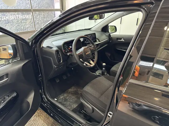 Kia Picanto view 12