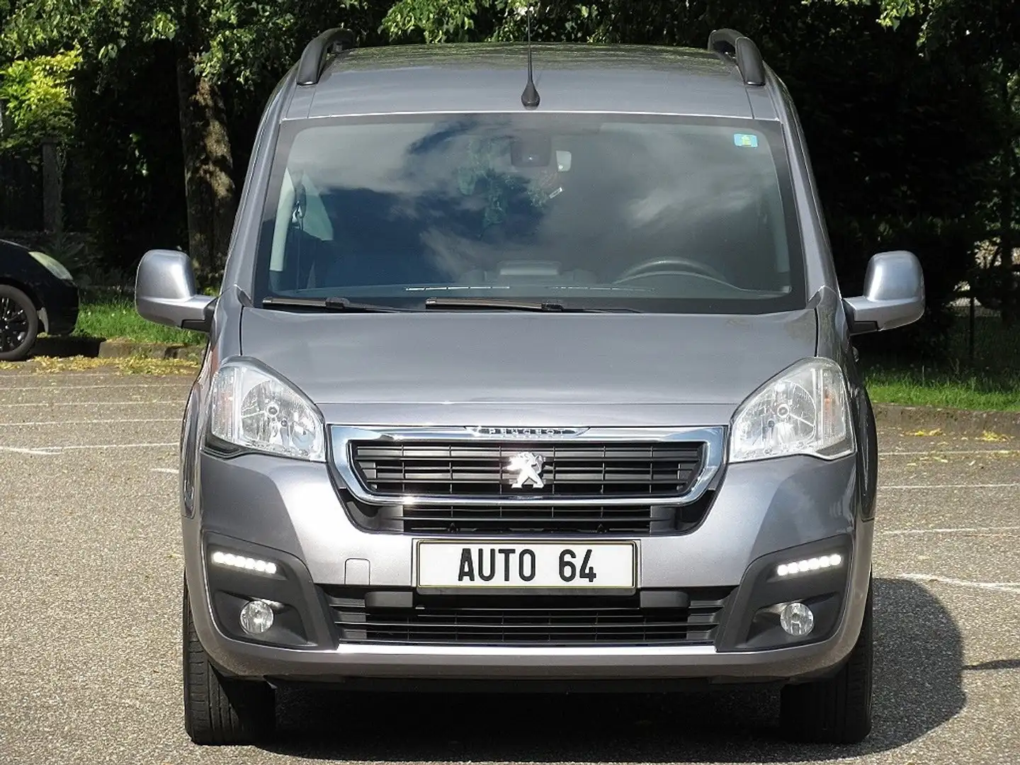 Peugeot Partner Partner Tepee 1.6 HDi 100ch 125000km/Carplay/2016 Gris - 2