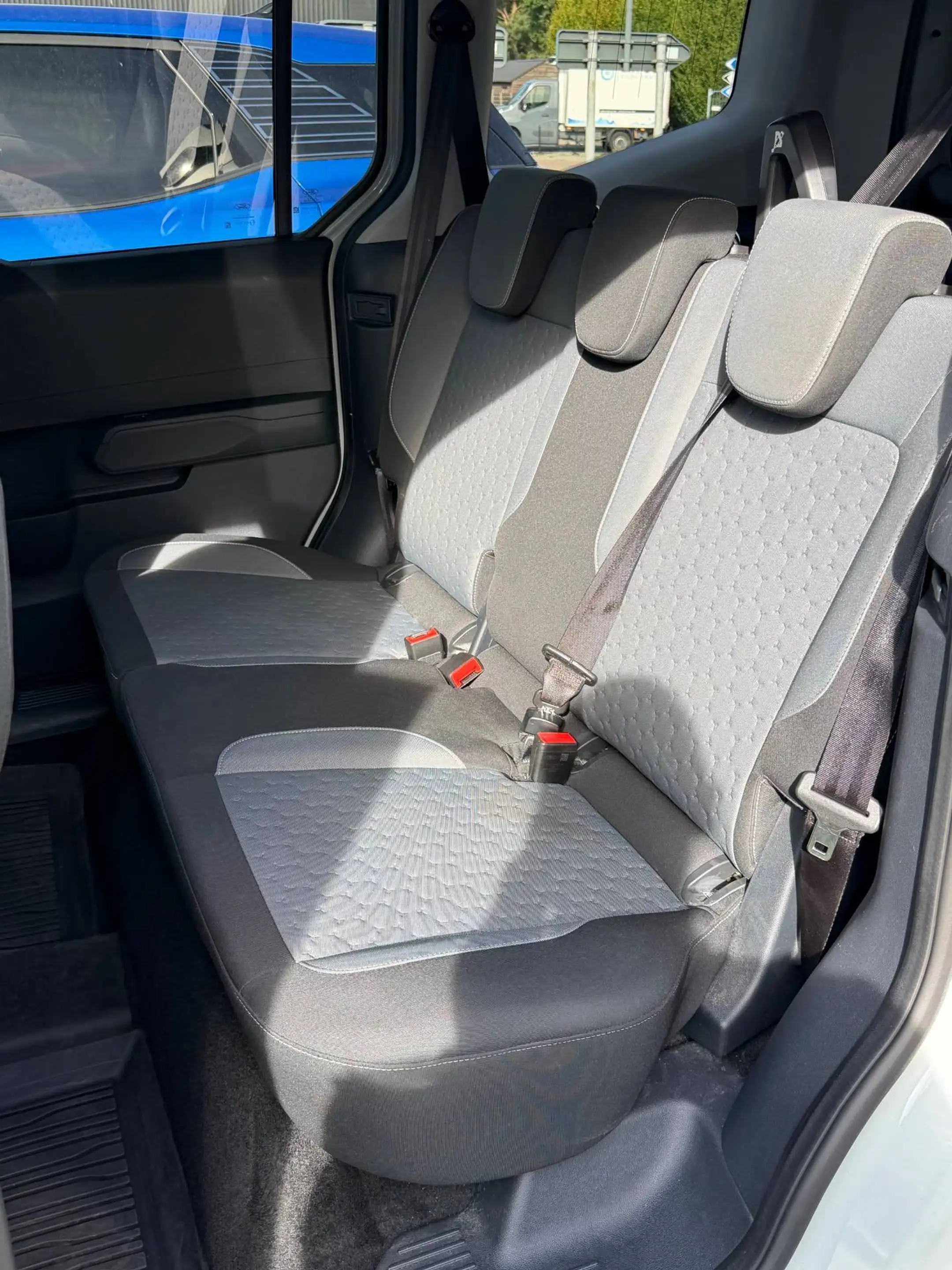 Ford Tourneo Courier Tourneo Courier 1.0 EcoBoost Titanium Titanium — photo 9