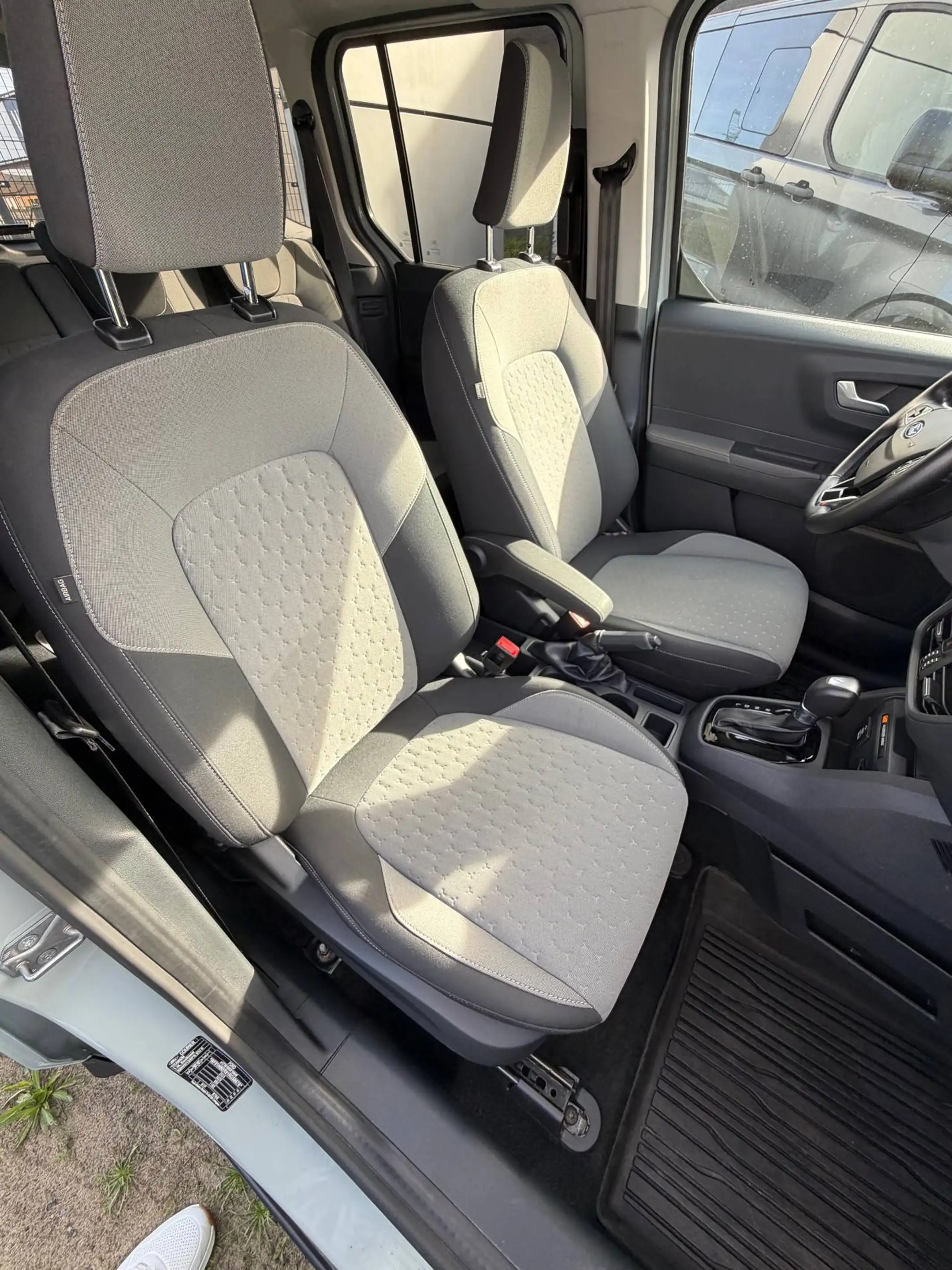 Ford Tourneo Courier Tourneo Courier 1.0 EcoBoost Titanium Titanium — photo 8