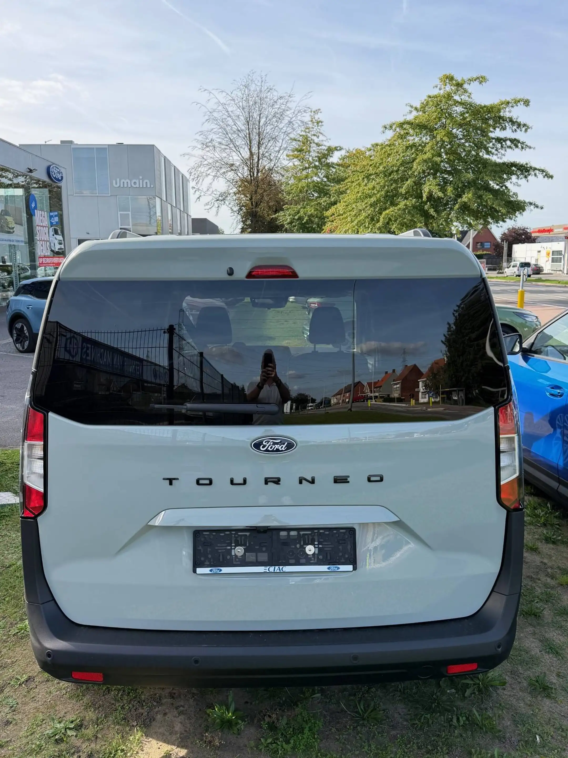 Ford Tourneo Courier Tourneo Courier 1.0 EcoBoost Titanium Titanium — photo 3