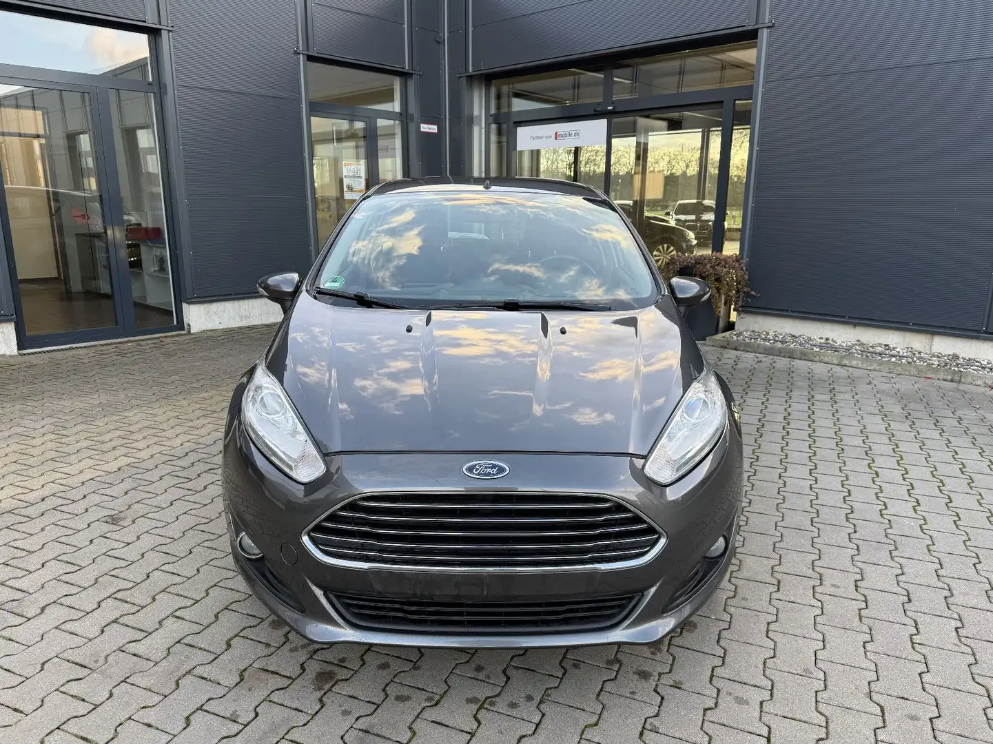 Ford Fiesta 1.0 Sync-Edition Grau - 2