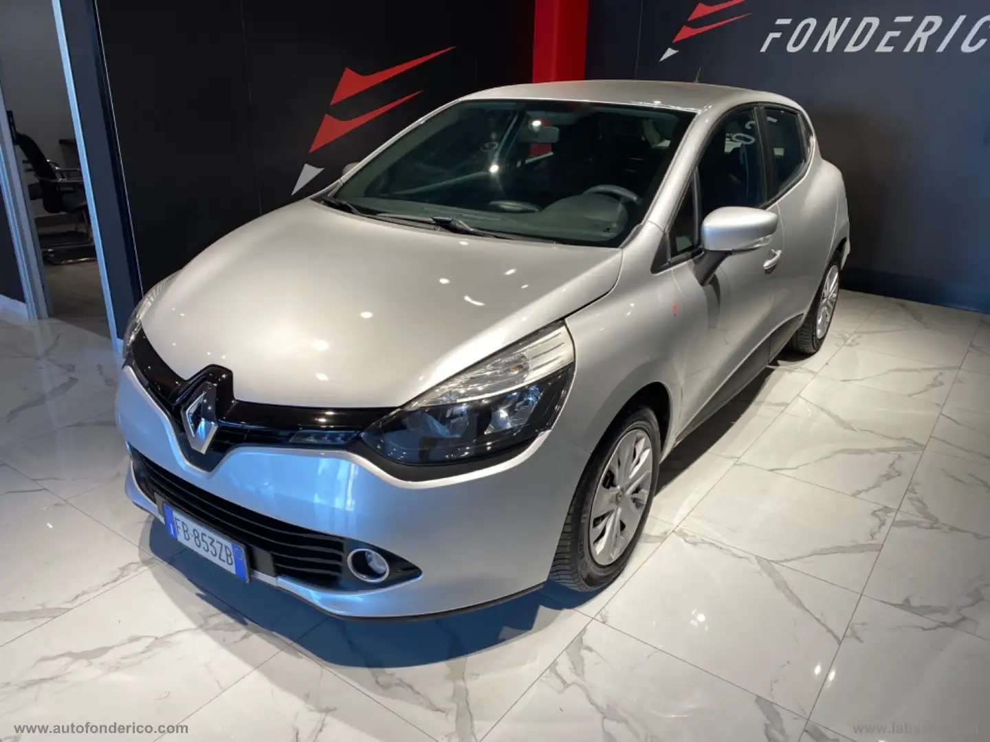 Renault Clio 1.5 dCi 8V 75 CV S&S 5p. Duel Argento - 2