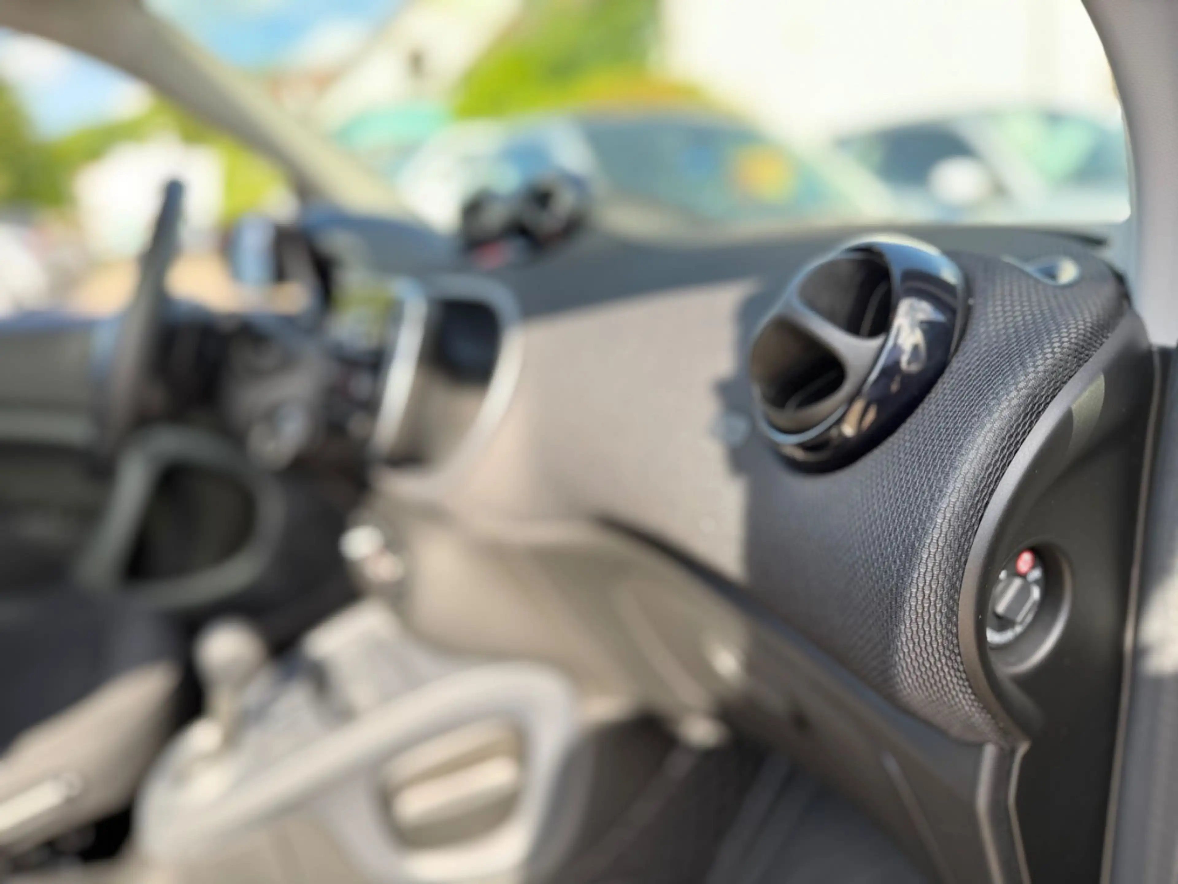 smart forTwo *PANORAMA*SITZHEIZUNG*SPORT PAKET* — photo 17