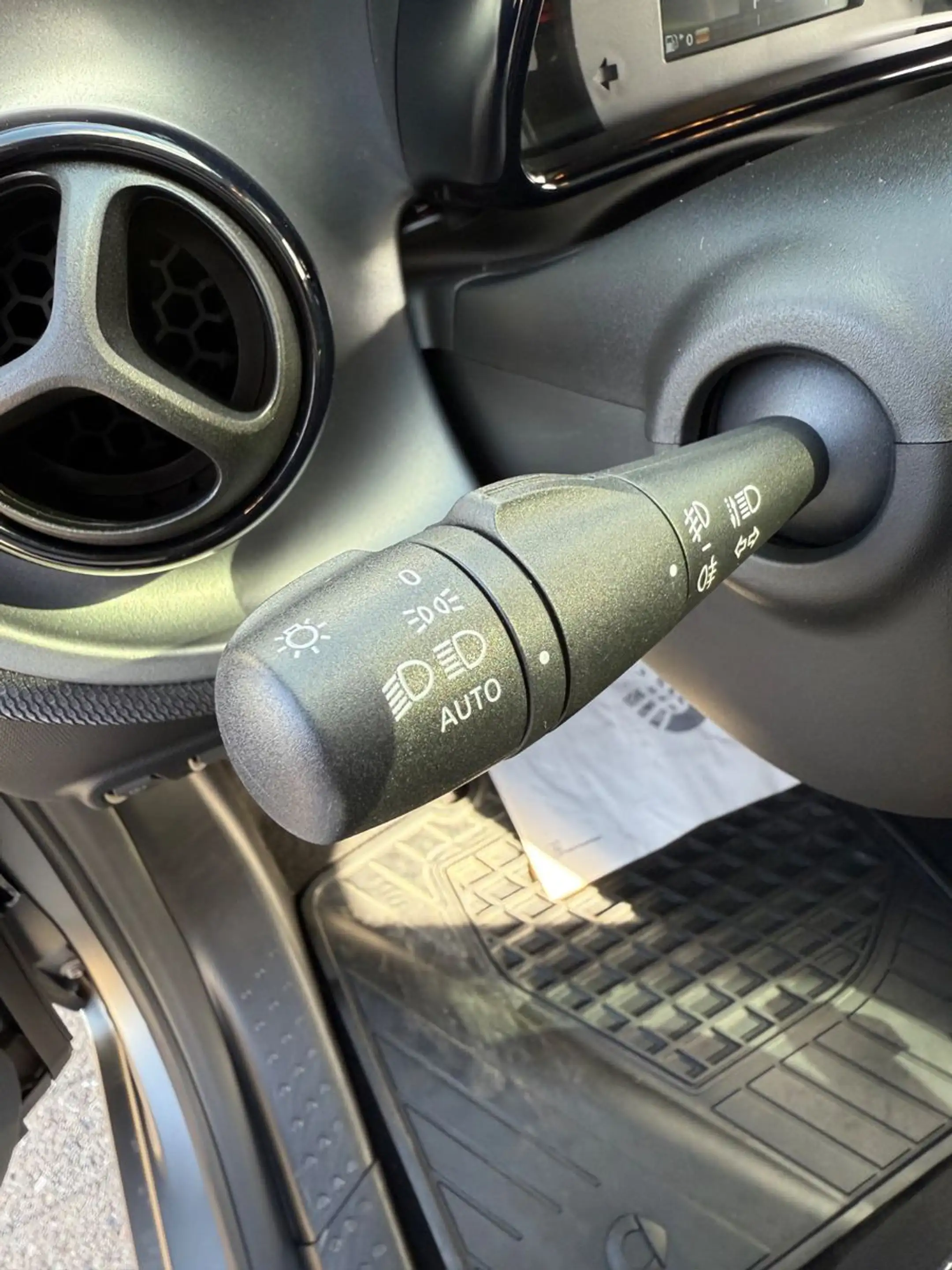 smart forTwo *PANORAMA*SITZHEIZUNG*SPORT PAKET* — photo 28