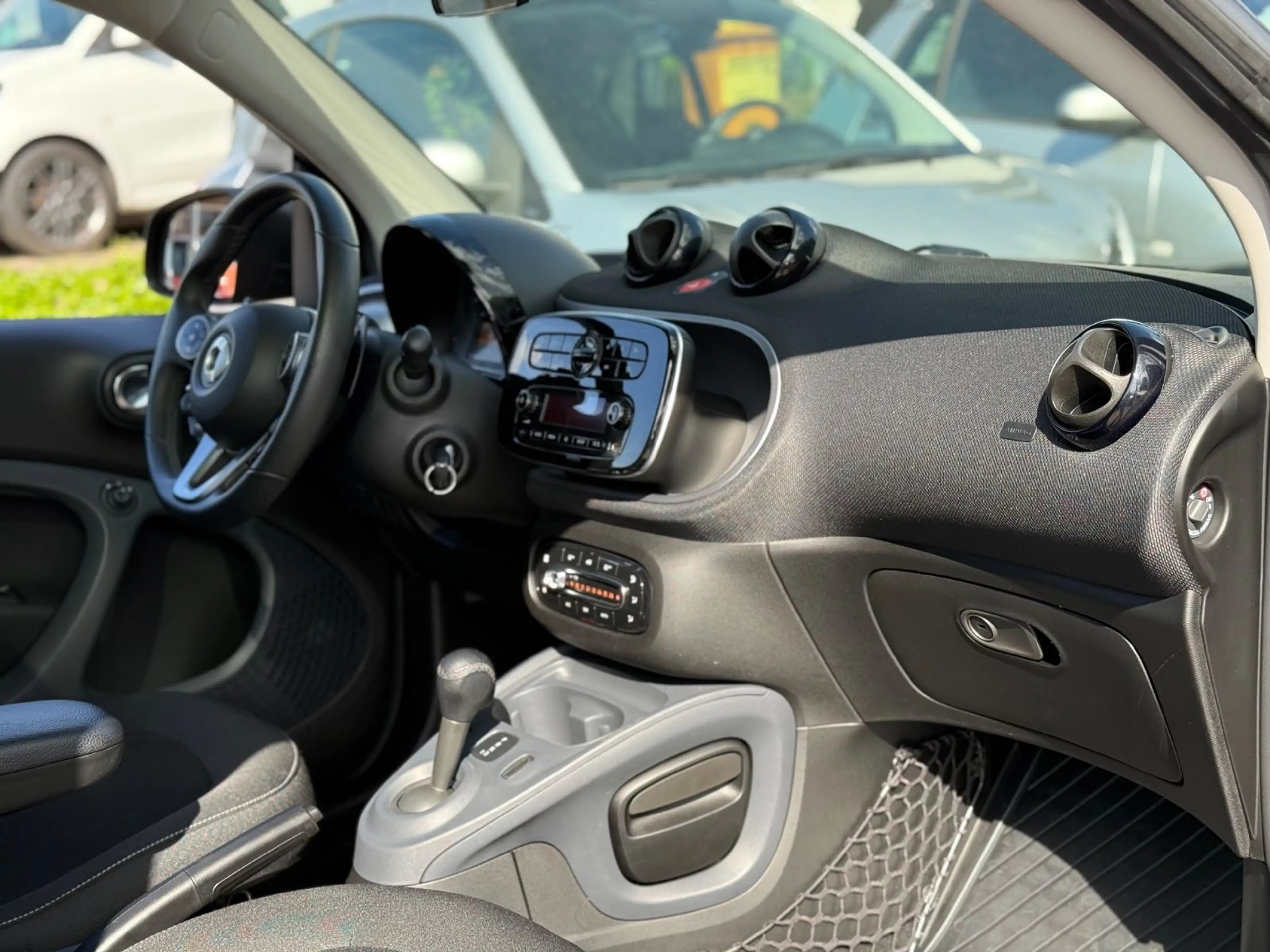 smart forTwo *PANORAMA*SITZHEIZUNG*SPORT PAKET* — photo 14