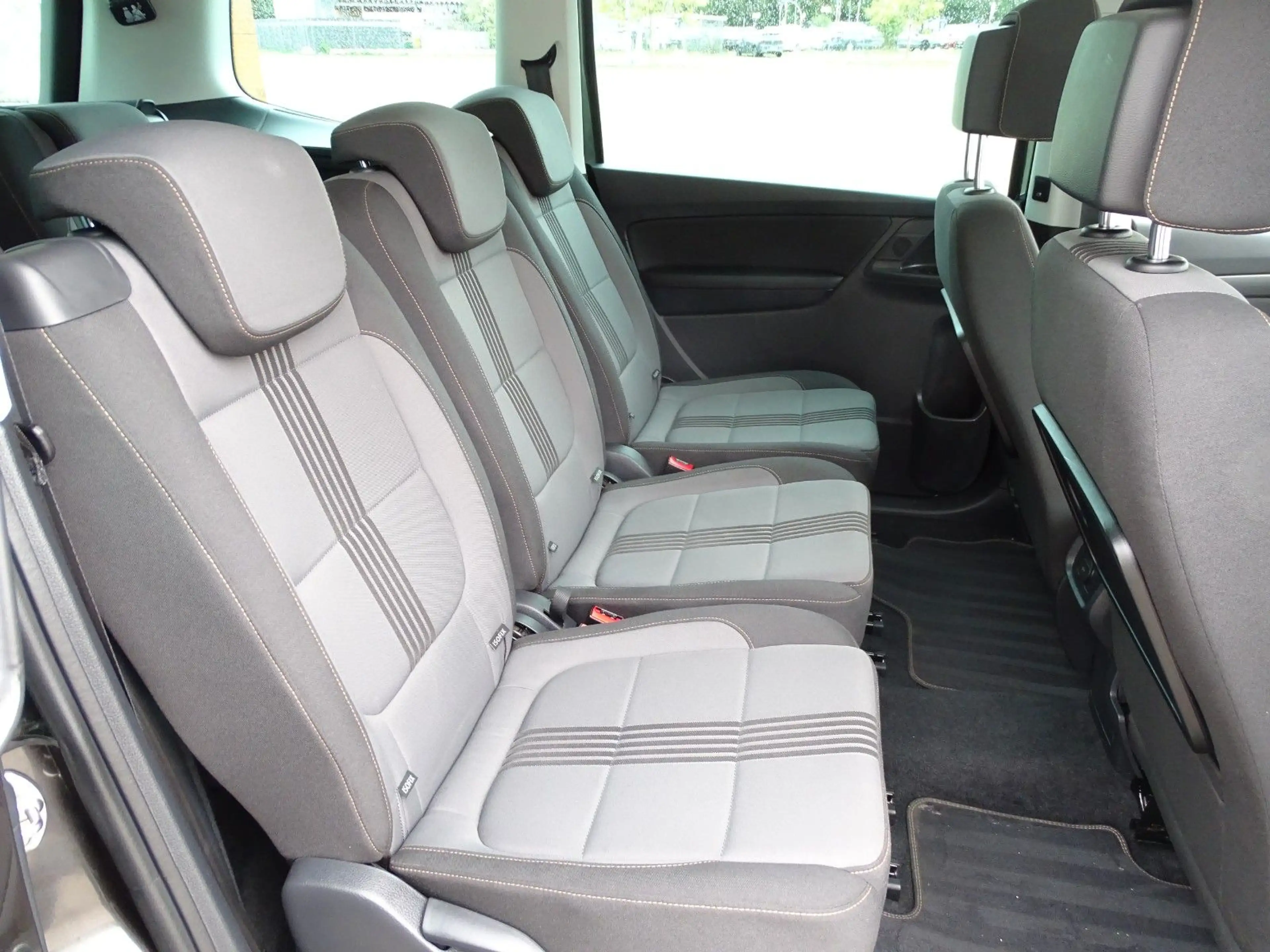 Volkswagen Sharan ALLSTAR*7 SITZE*KAMERA*PANO*AHK*TEMPOMAT* — photo 12