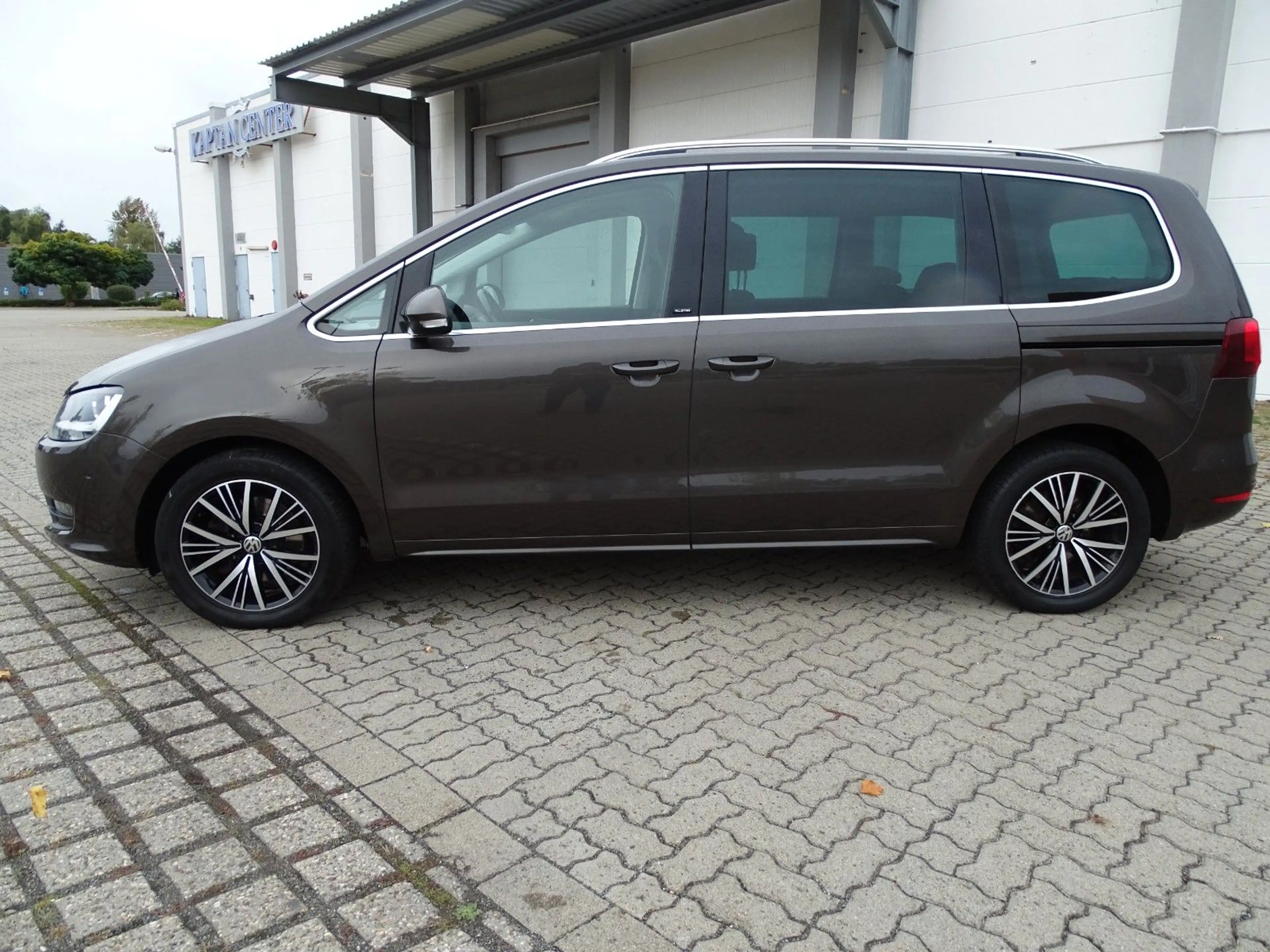 Volkswagen Sharan ALLSTAR*7 SITZE*KAMERA*PANO*AHK*TEMPOMAT* — photo 6