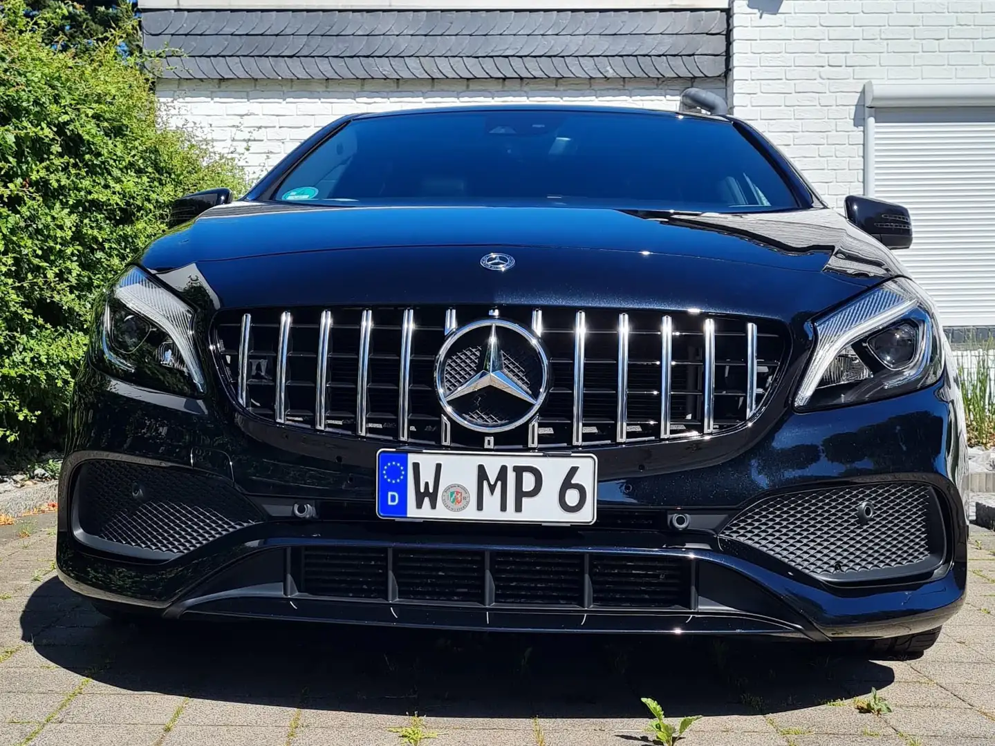 Mercedes-Benz A 220 A 220 4Matic 7G-DCT AMG Line mit Sportfahrwerk Negru - 1