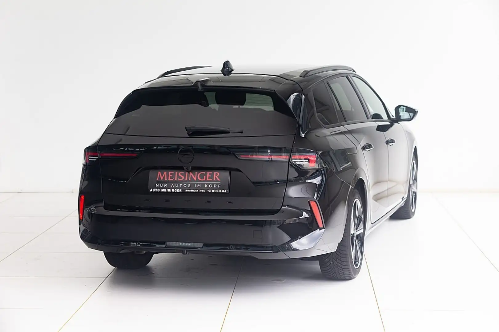 Opel Astra ST 1,2 Turbo GS Aut. Schwarz - 2