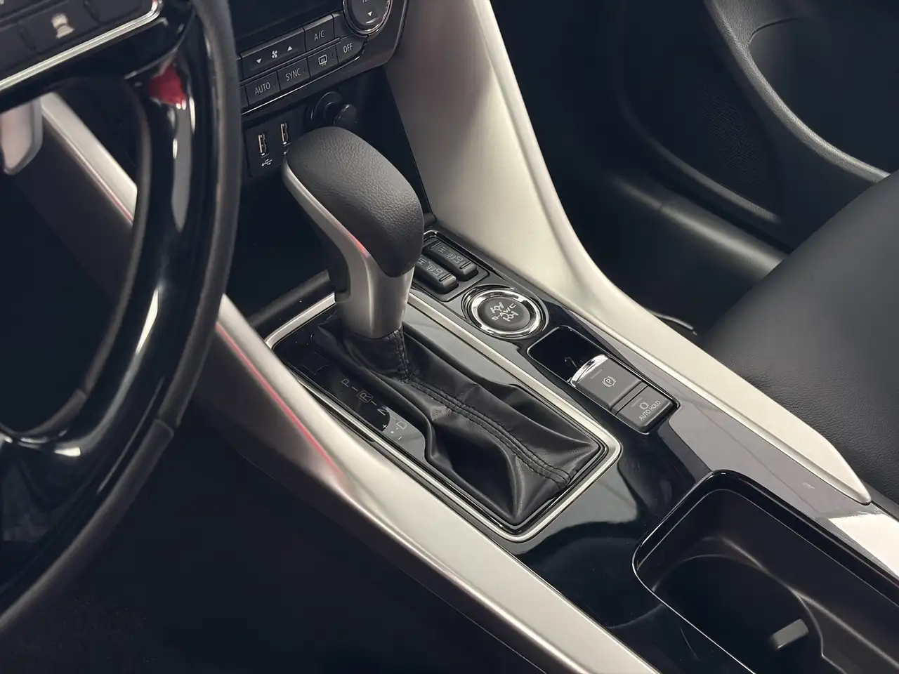Mitsubishi Eclipse Cross photo Mitsubishi Eclipse Cross