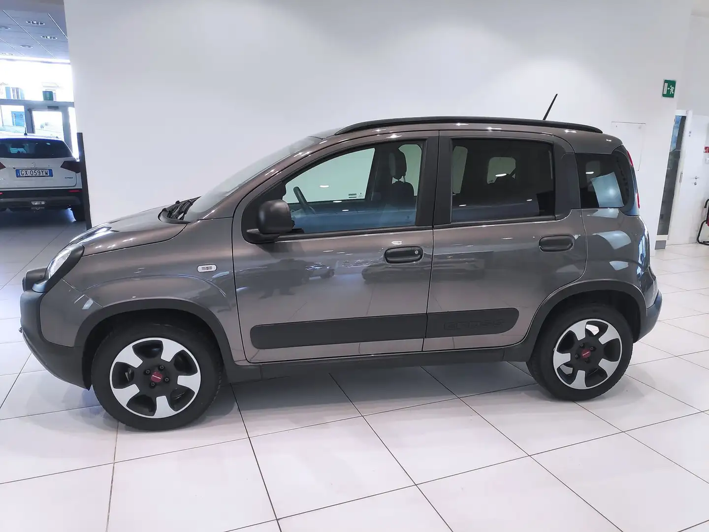 Fiat Panda 1.0 FireFly S&S Hybrid City Cross*GARANTITA* Grijs - 2