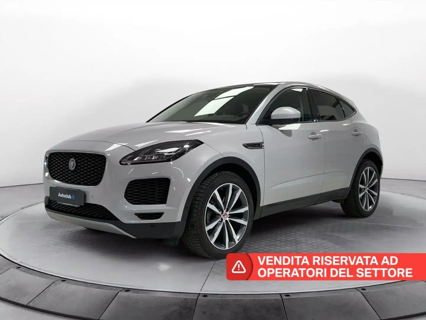 Jaguar E-Pace 2.0d i4 R-Dynamic SE awd 180cv Grigio - 1