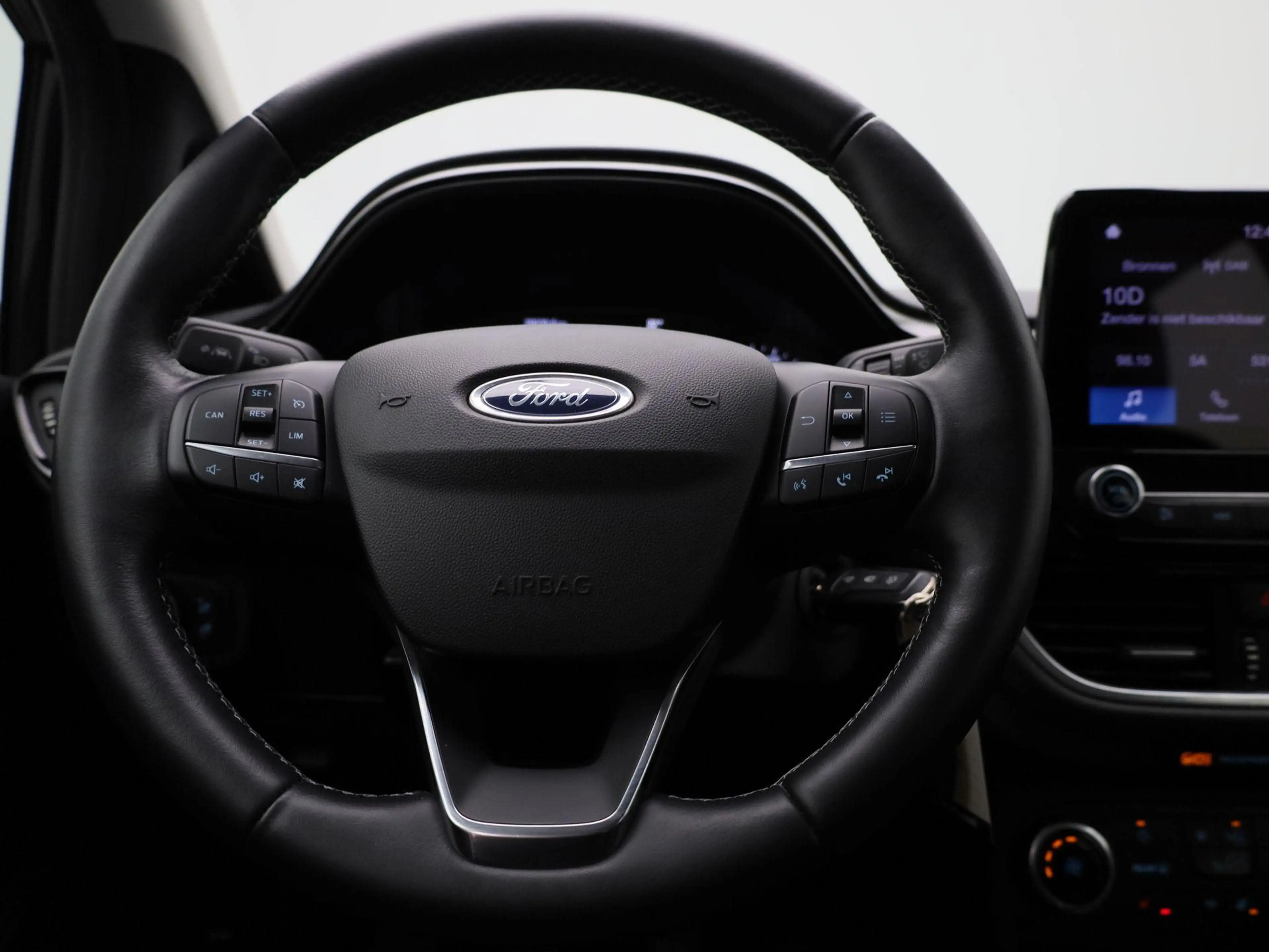 Ford Fiesta 1.0i EcoBoost 70kW Connected | Winterpack | Carpla — photo 9