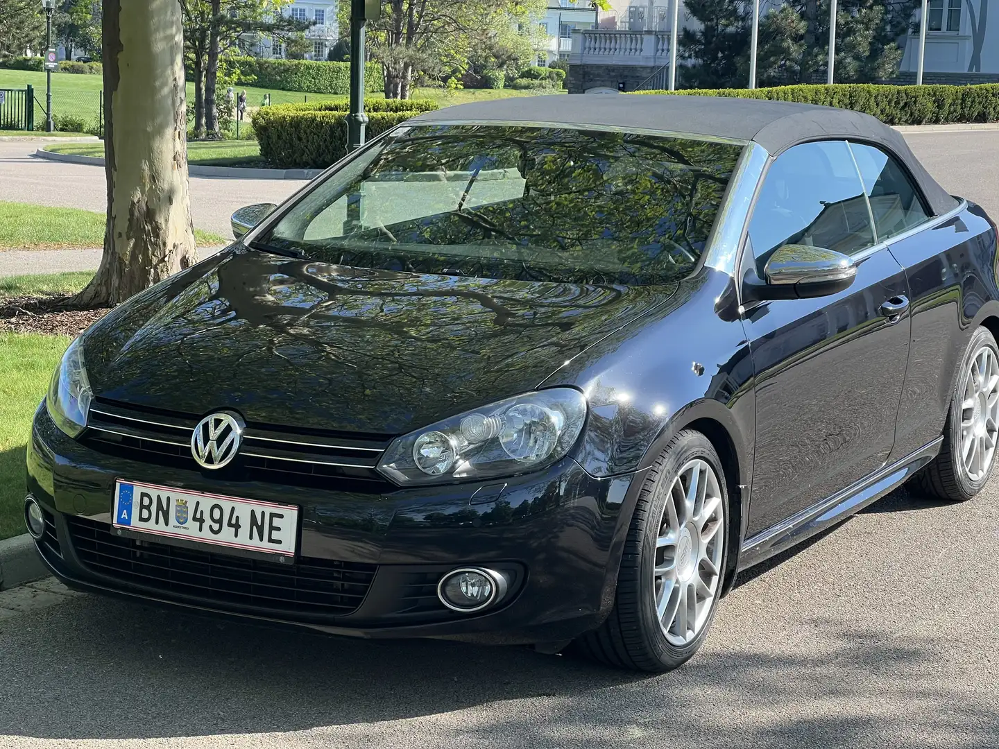 Volkswagen Golf Cabriolet Cabrio BMT 1,6 TDI DPF Schwarz - 1