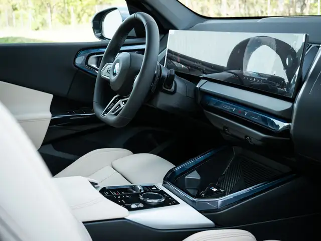 BMW X3 view 14