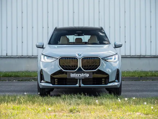 BMW X3 view 2